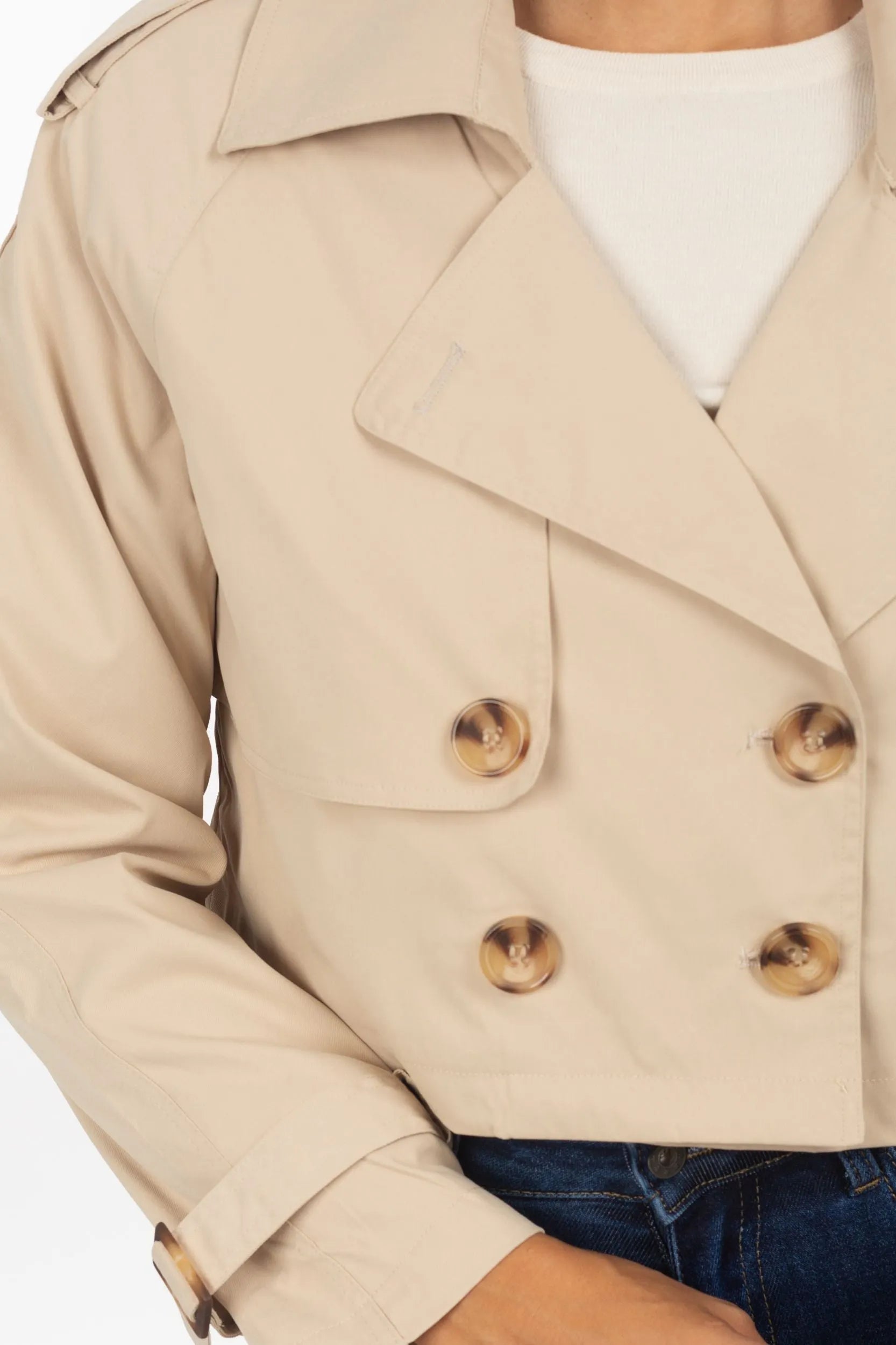 Short trench coat