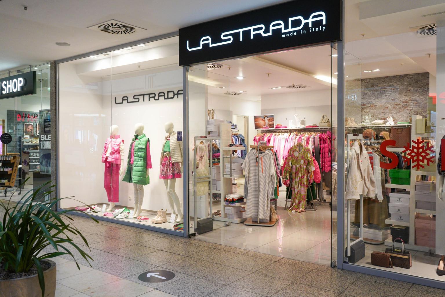 La Strada Filiale Köln Rhein Center Außenansicht des Stores