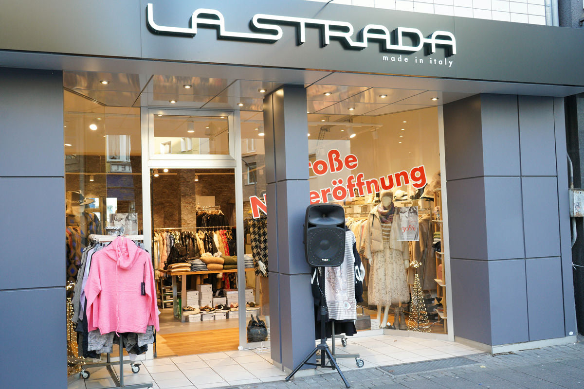 La Strada Filiale Köln Außenansicht des Stores