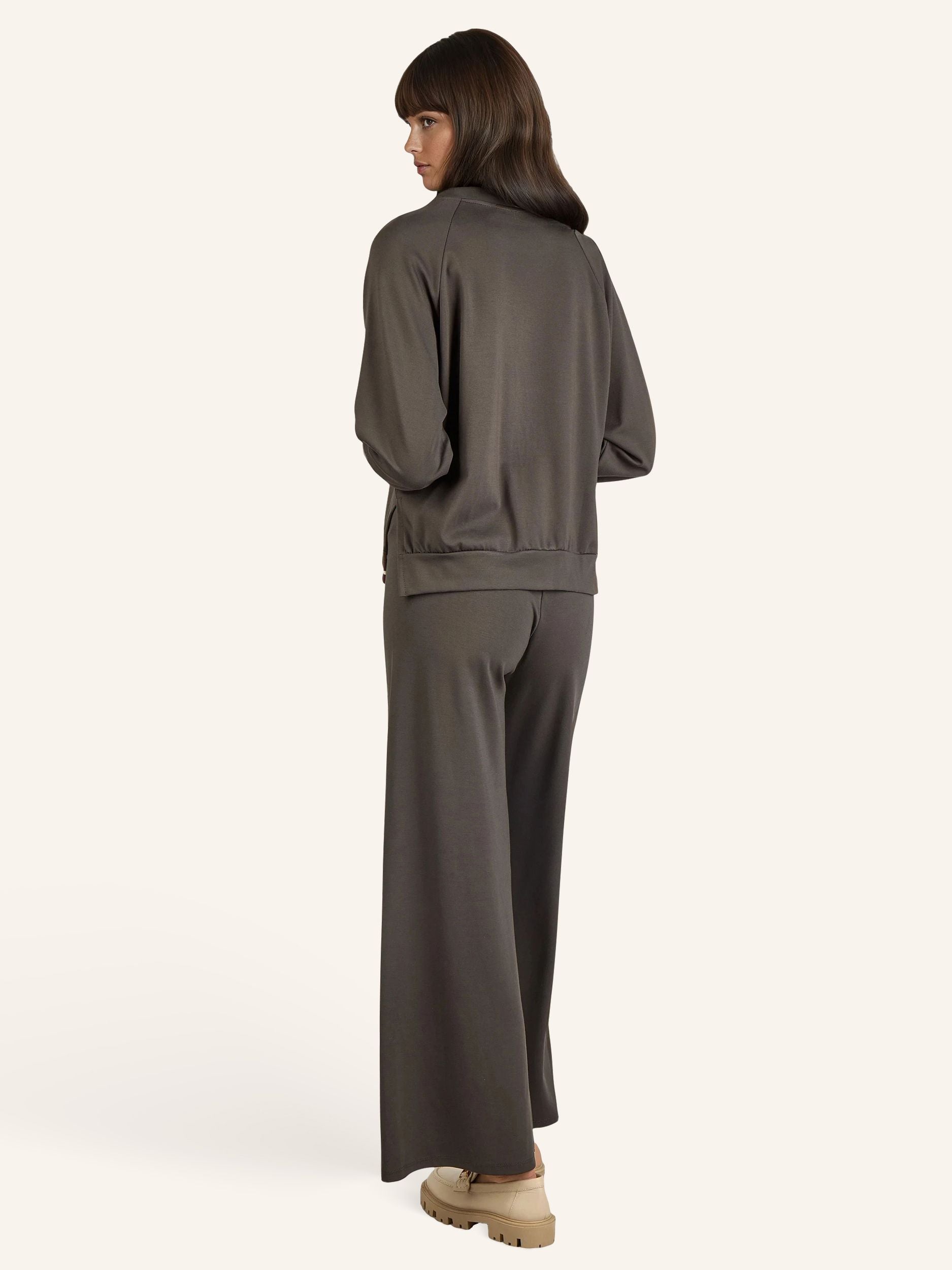 Sweatshirt mit Goldstreifen