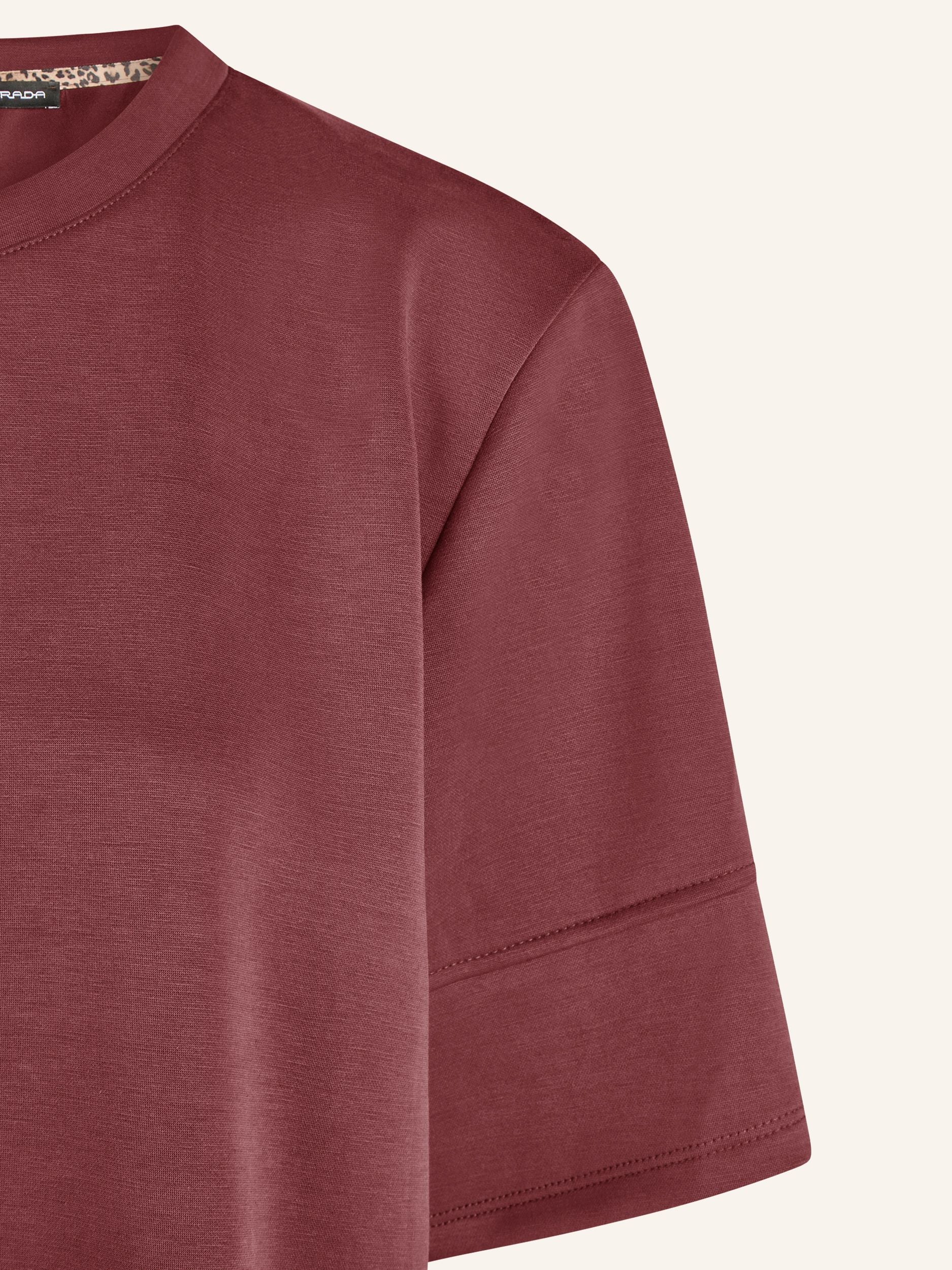 Maglia strutturata con maniche a mezza lunghezza