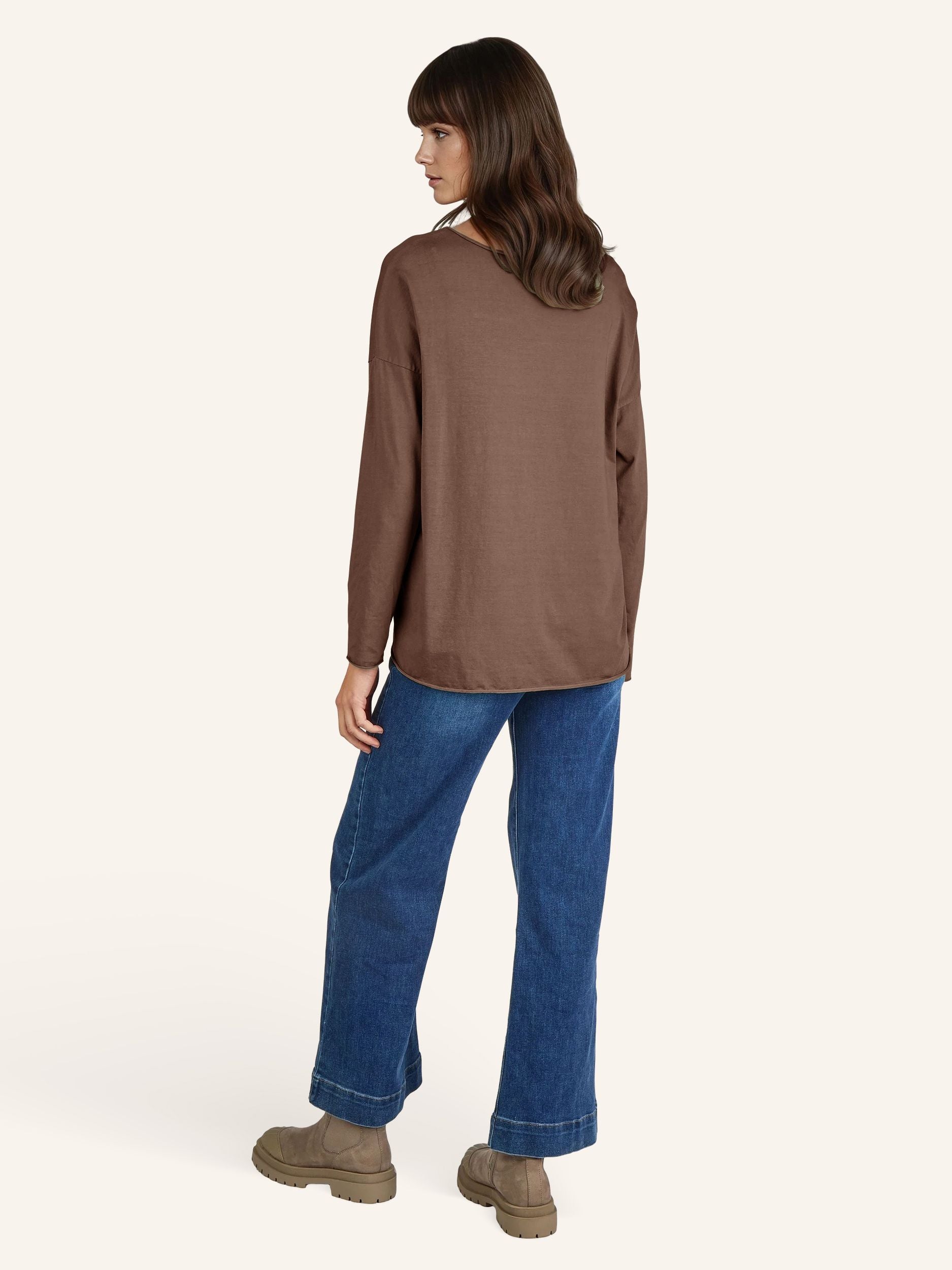 Longsleeve mit weitem Rundhalsausschnitt