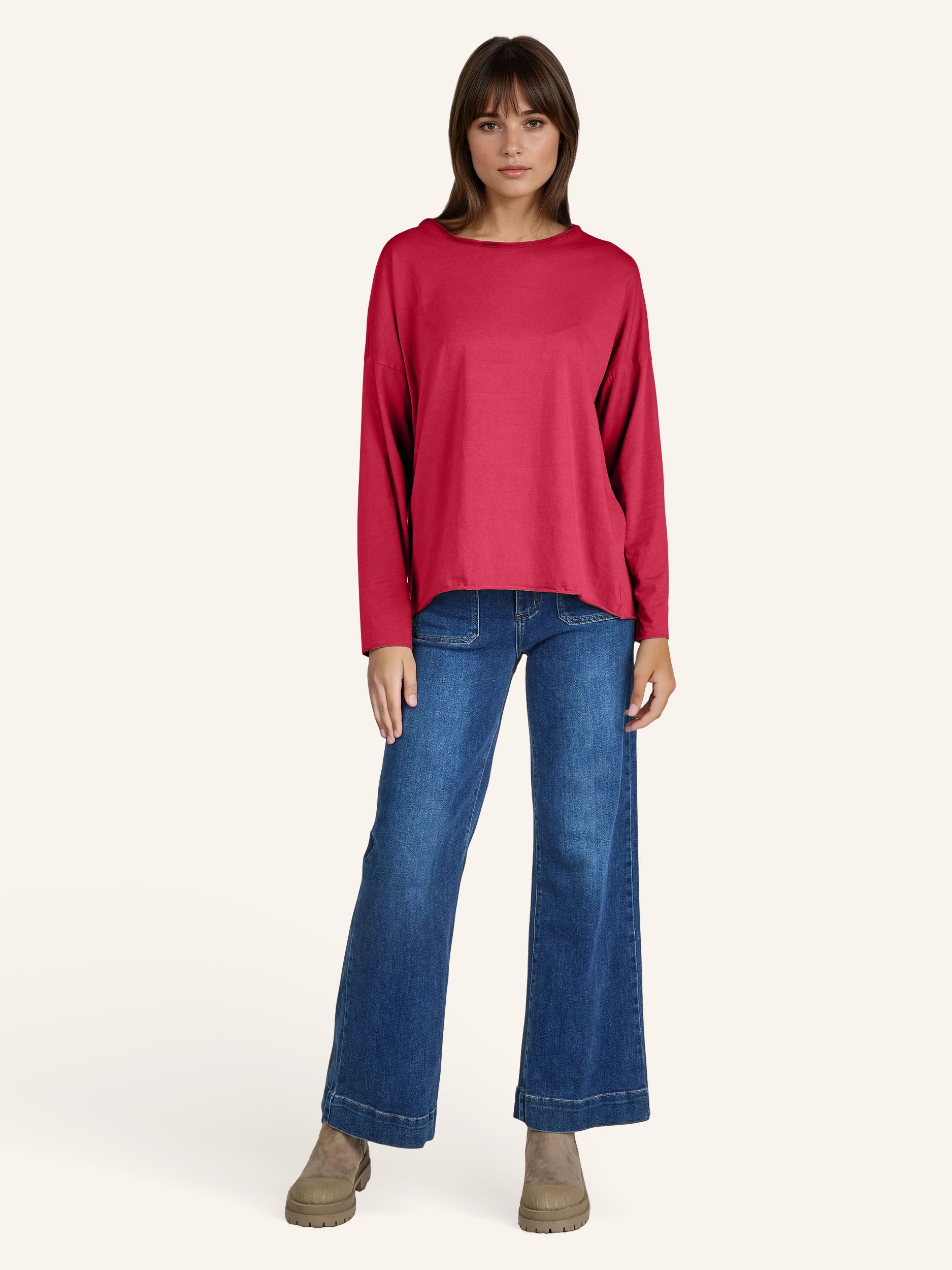 Longsleeve mit weitem Rundhalsausschnitt