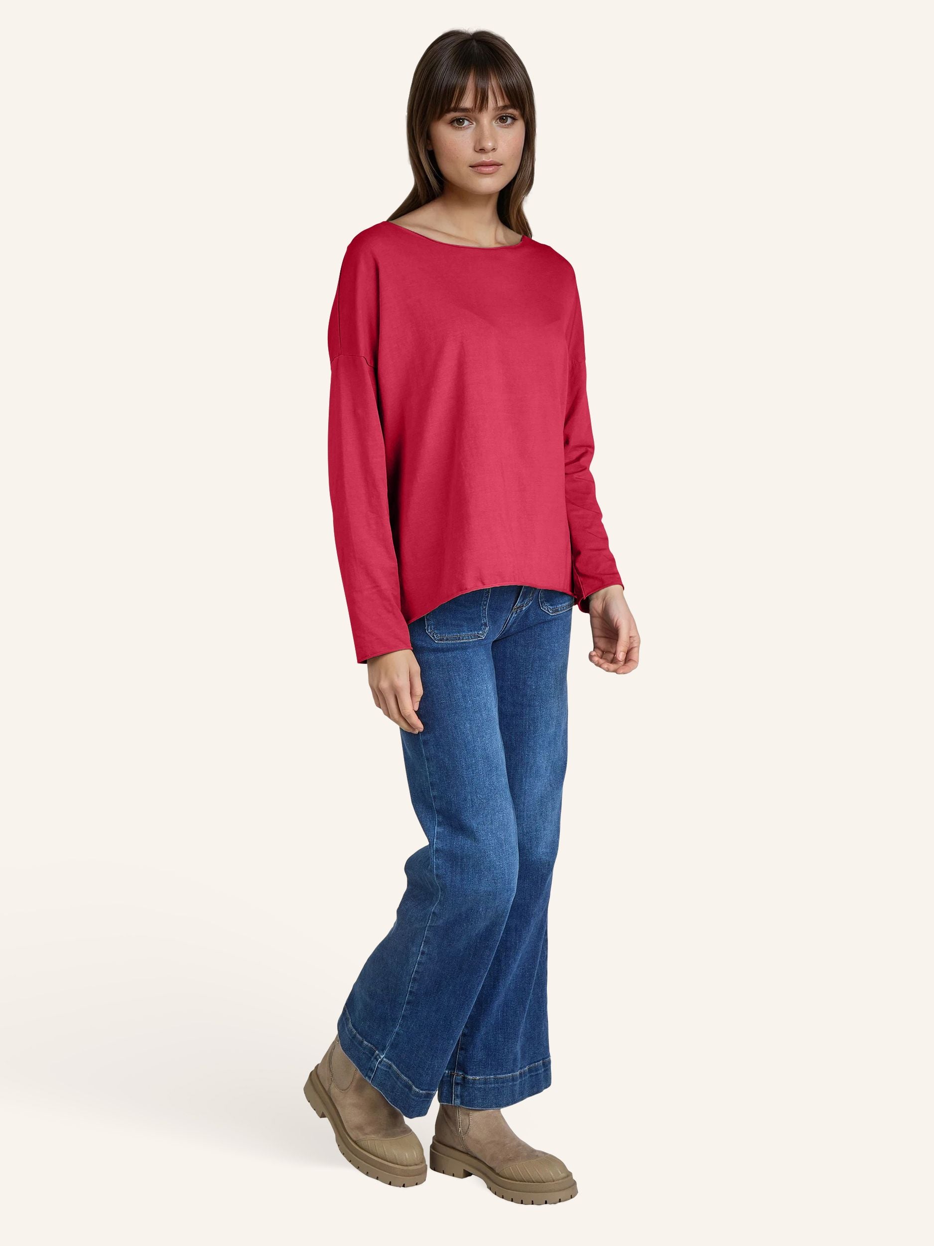 Longsleeve mit weitem Rundhalsausschnitt