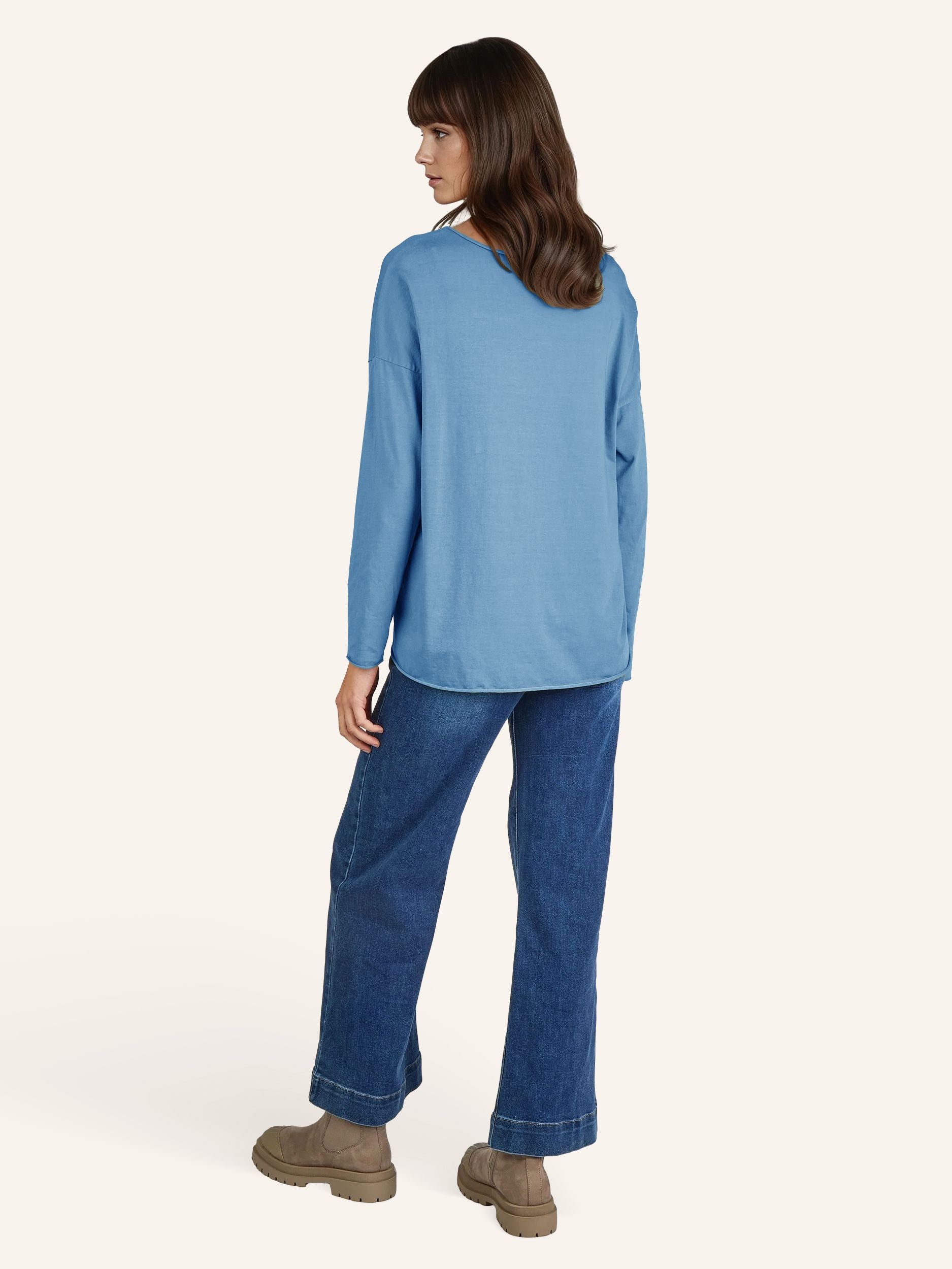 Longsleeve mit weitem Rundhalsausschnitt
