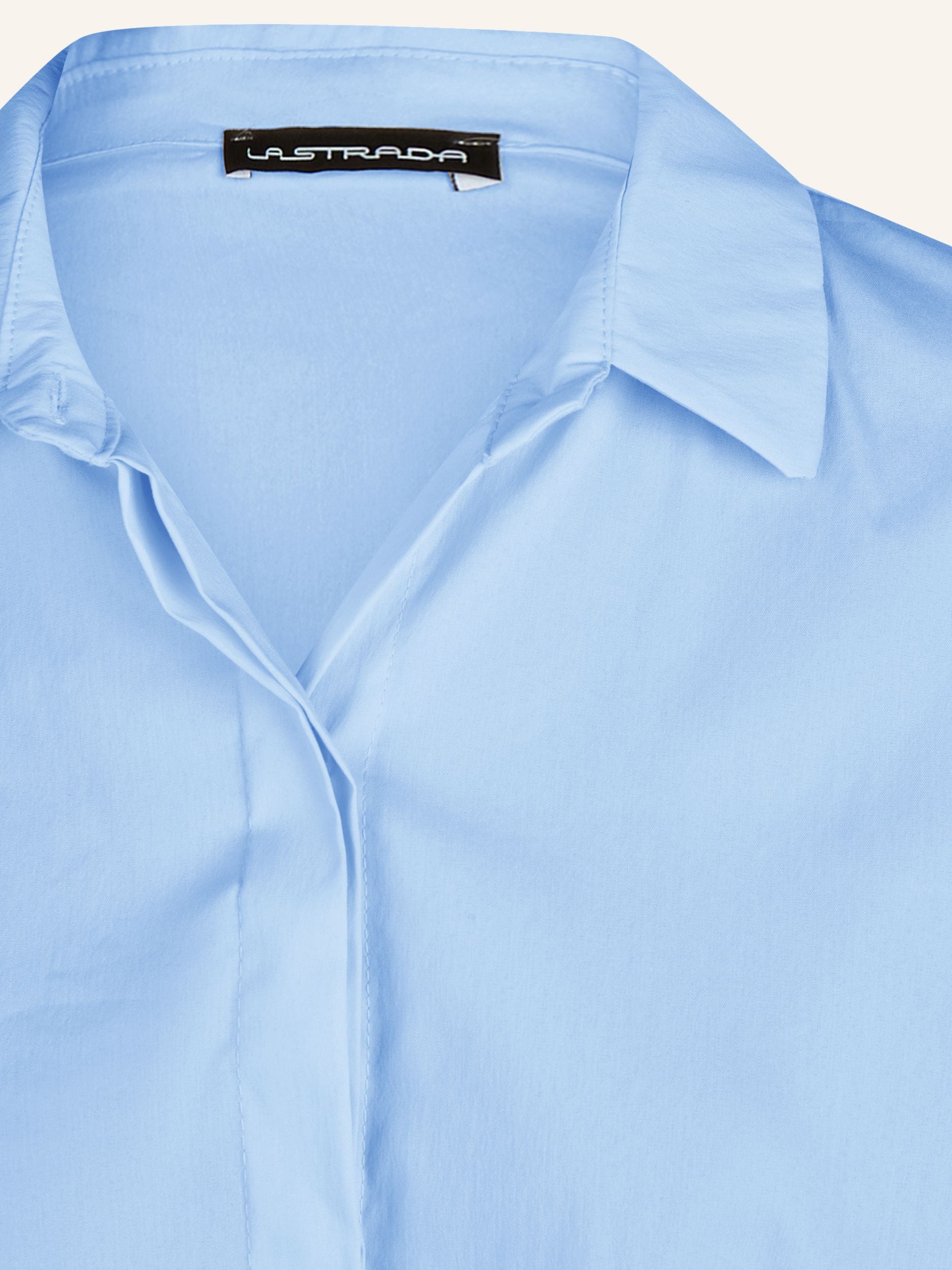 Bluse mit verdeckter Knopfleiste