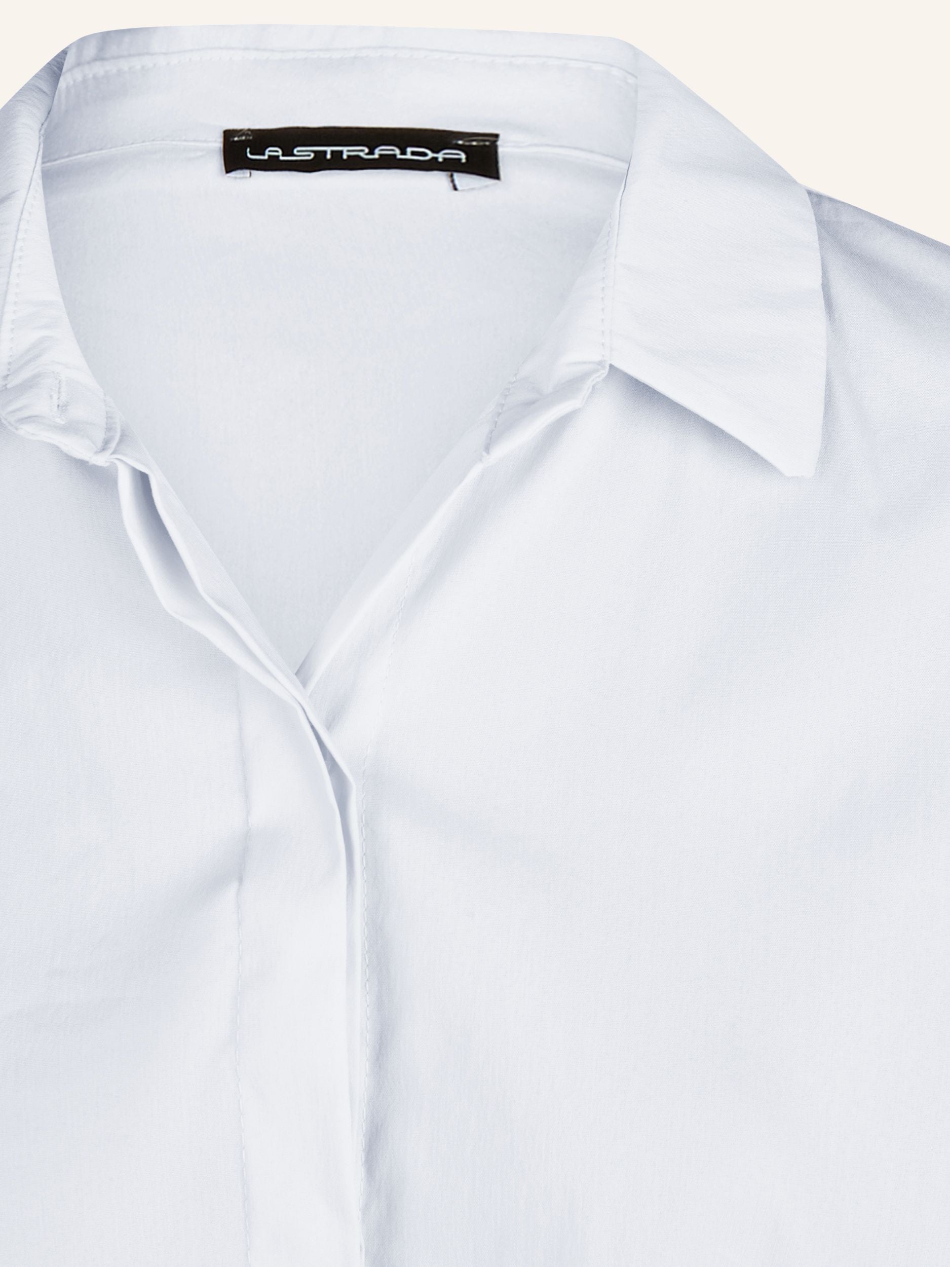 Bluse mit verdeckter Knopfleiste