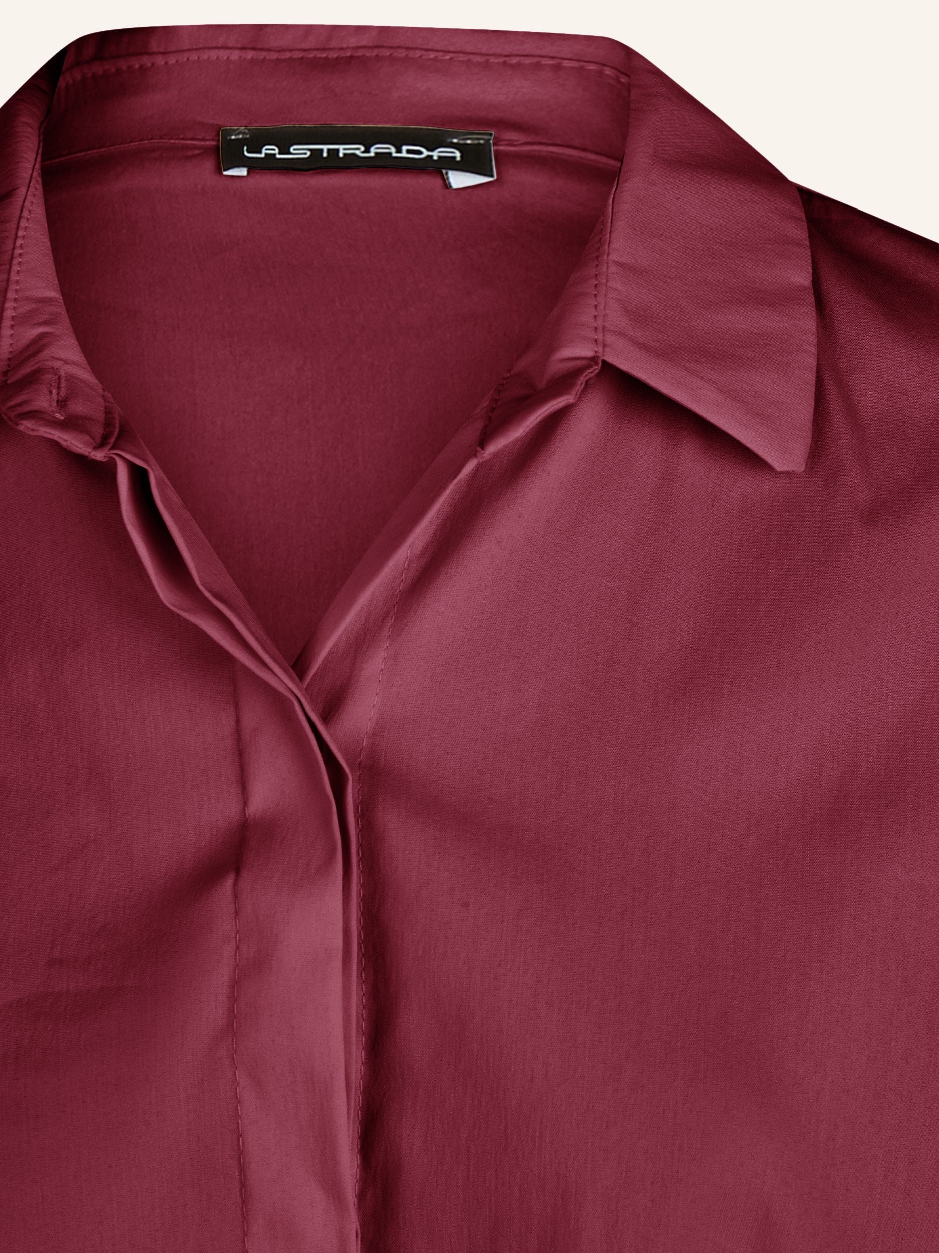 Bluse mit verdeckter Knopfleiste