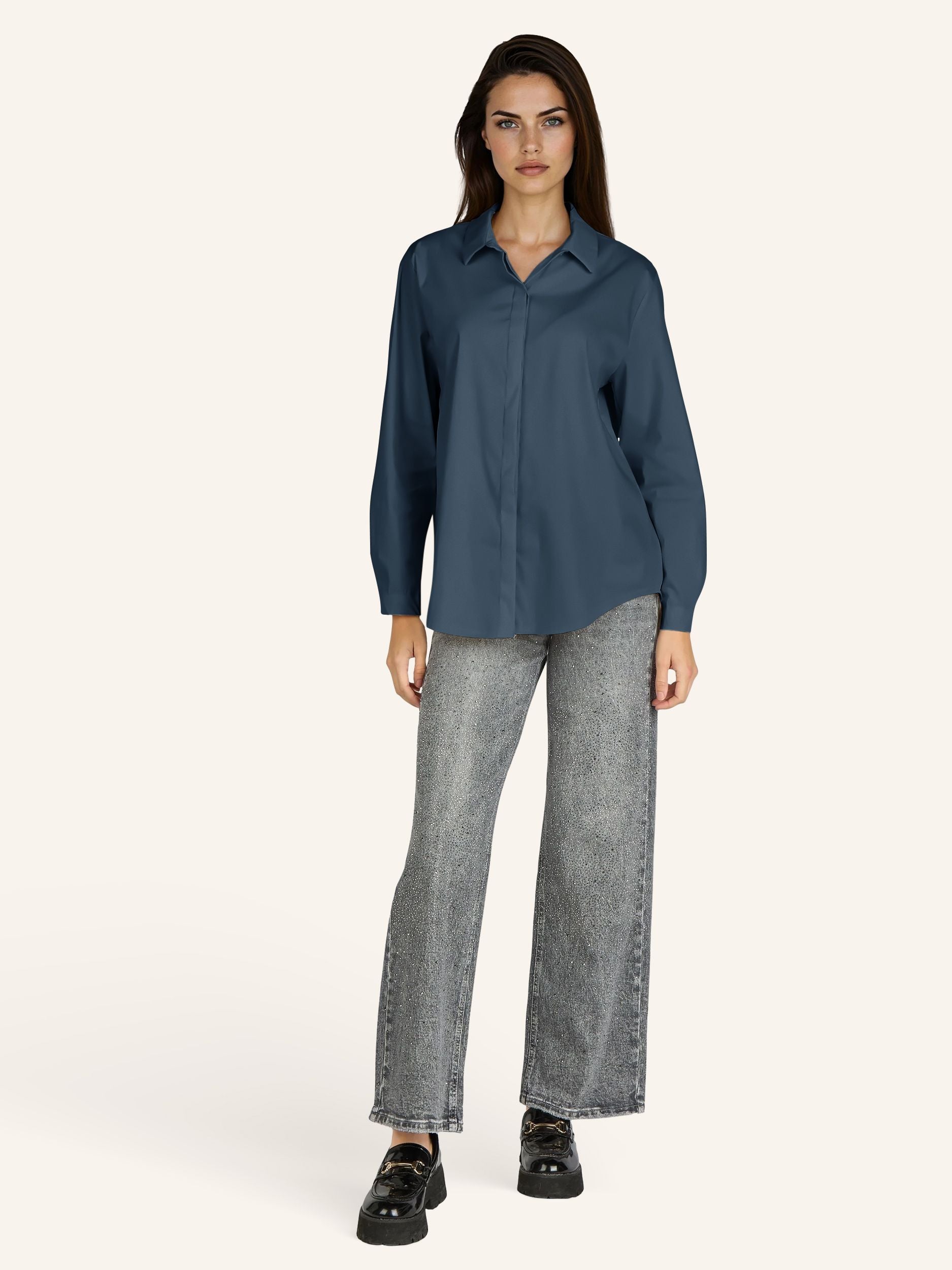Bluse mit verdeckter Knopfleiste