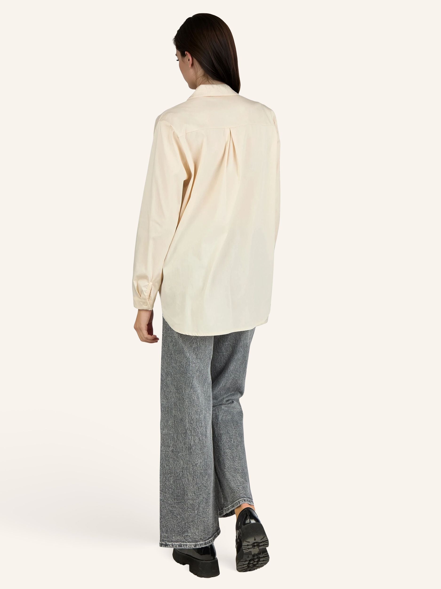 Bluse mit verdeckter Knopfleiste