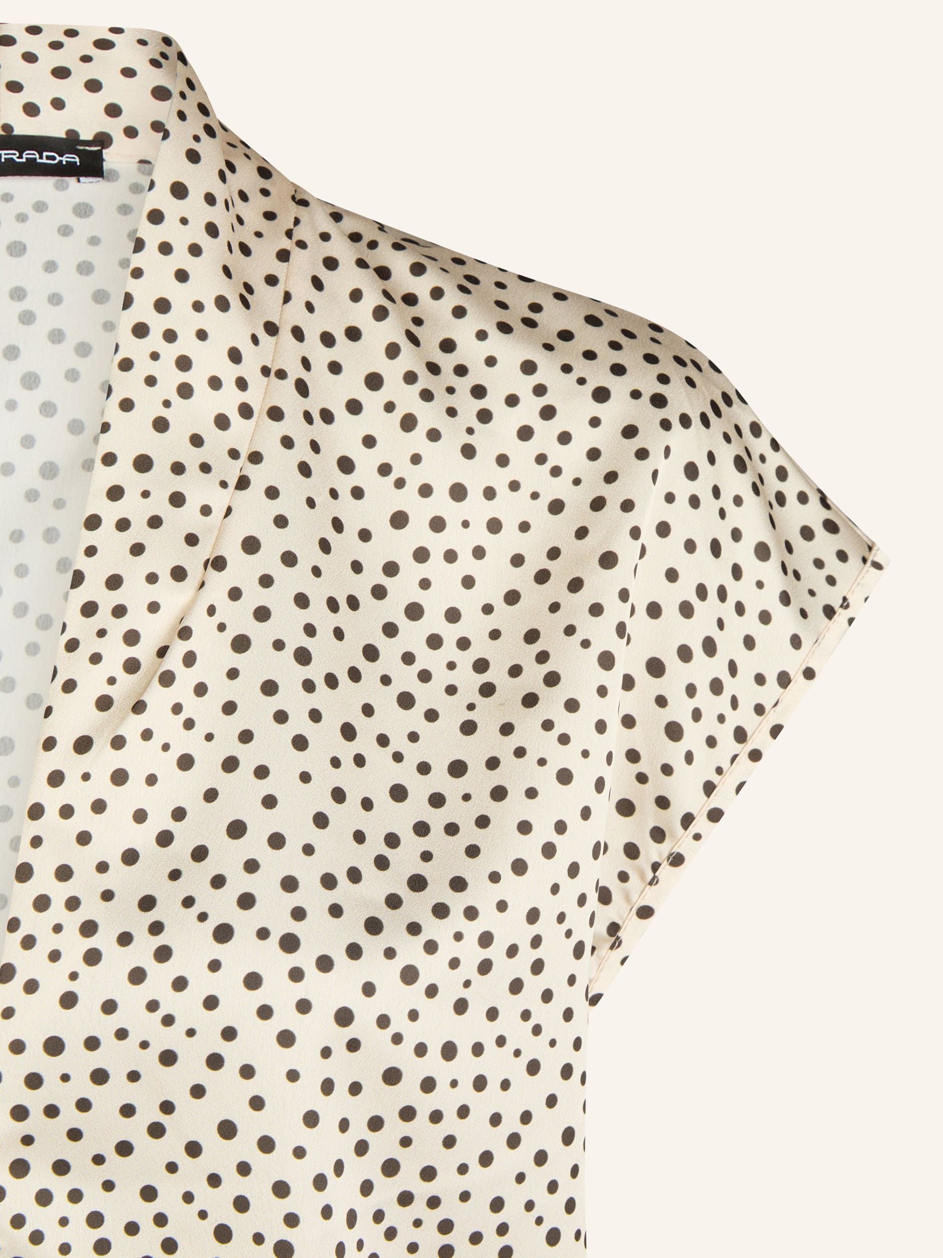 Ärmellose Satinbluse mit Tupfenprint