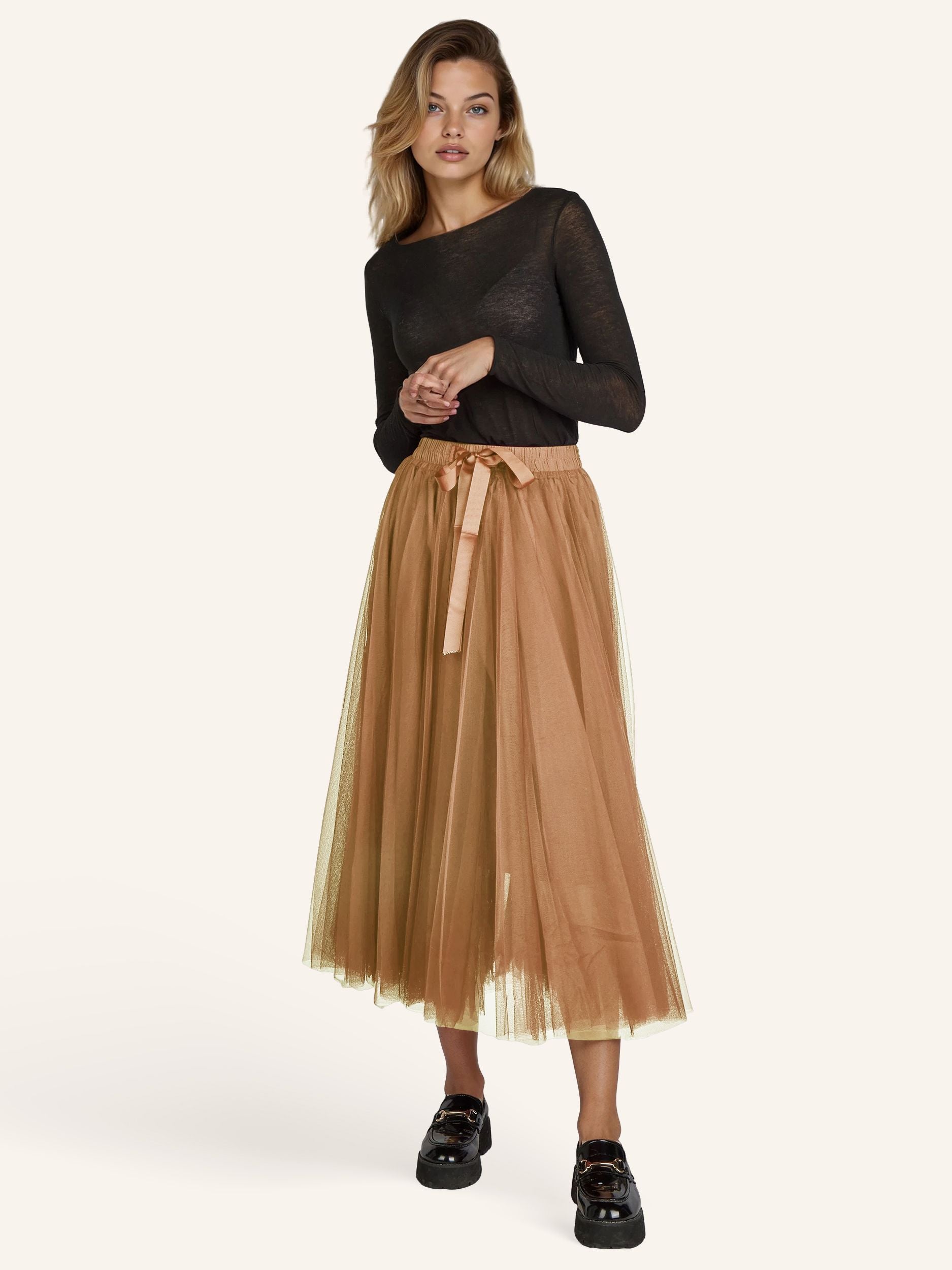 Tüllrock mit Satinband