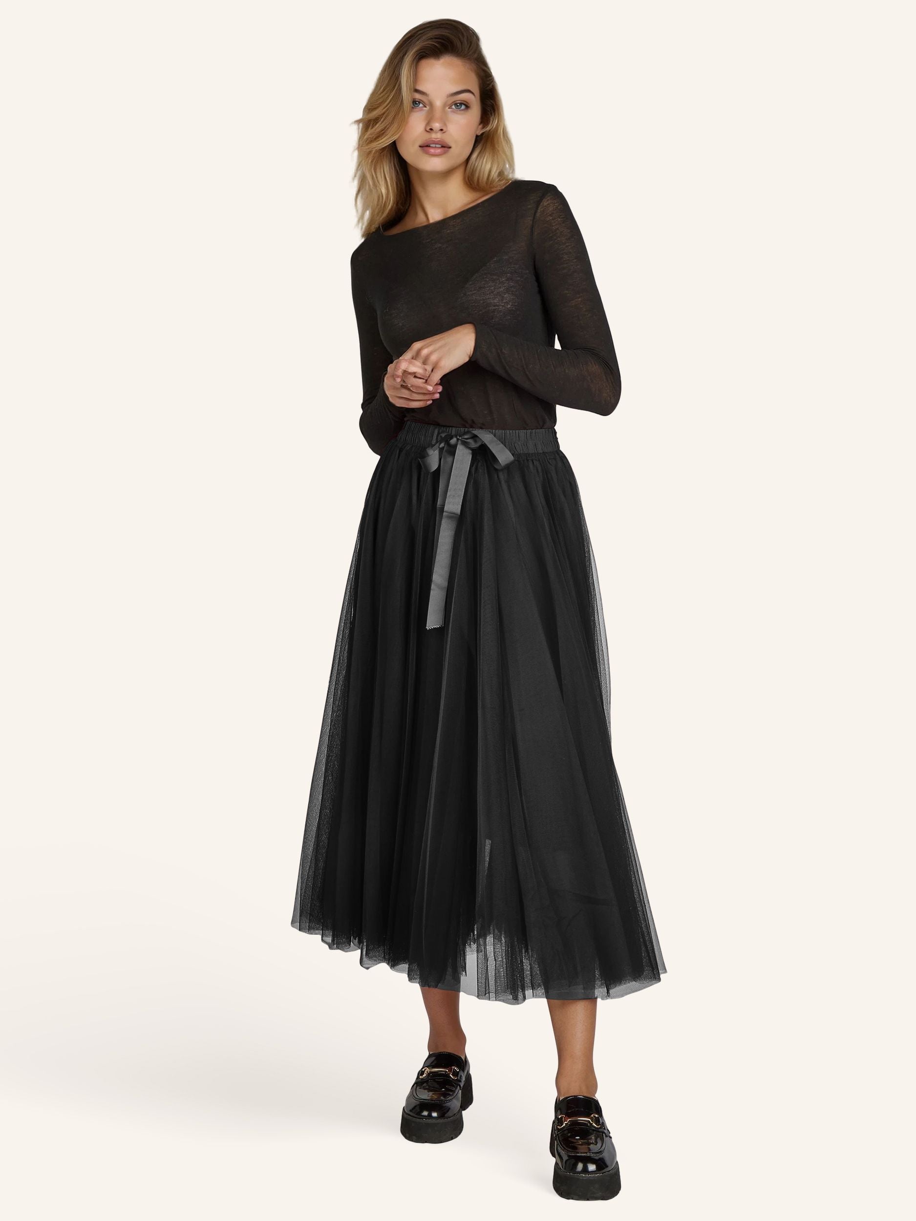 Tüllrock mit Satinband