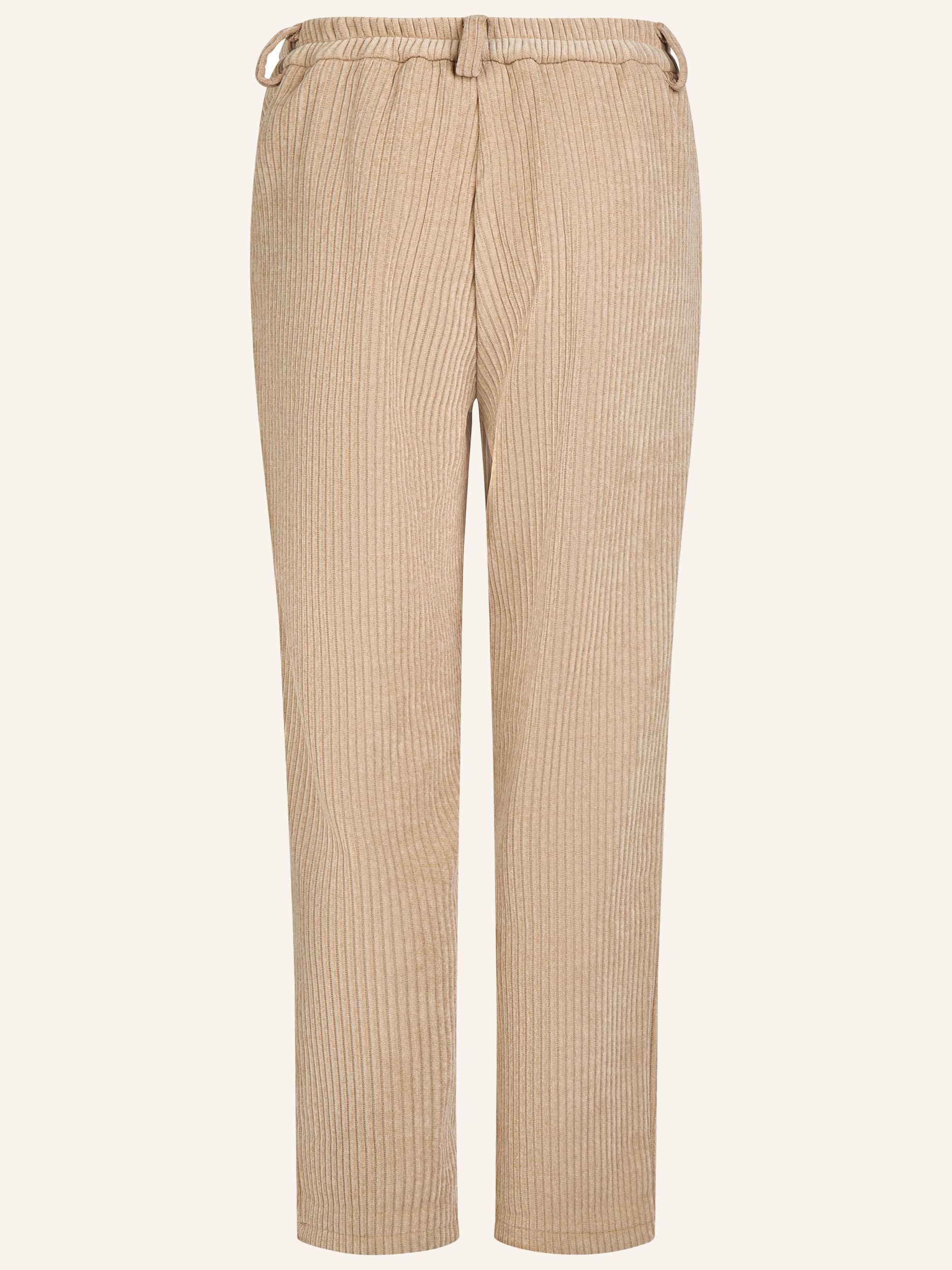 Cordhose in Knöchelhöhe