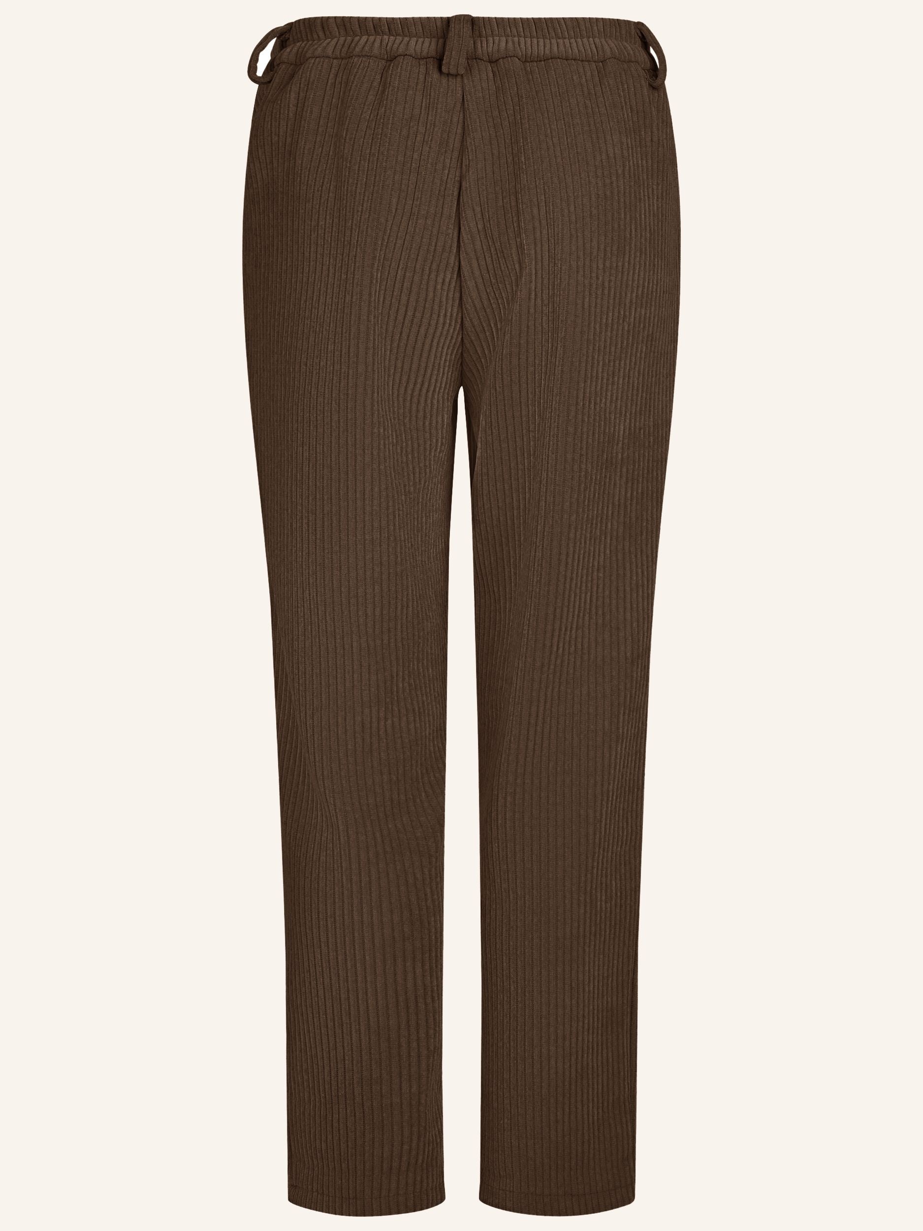 Cordhose in Knöchelhöhe