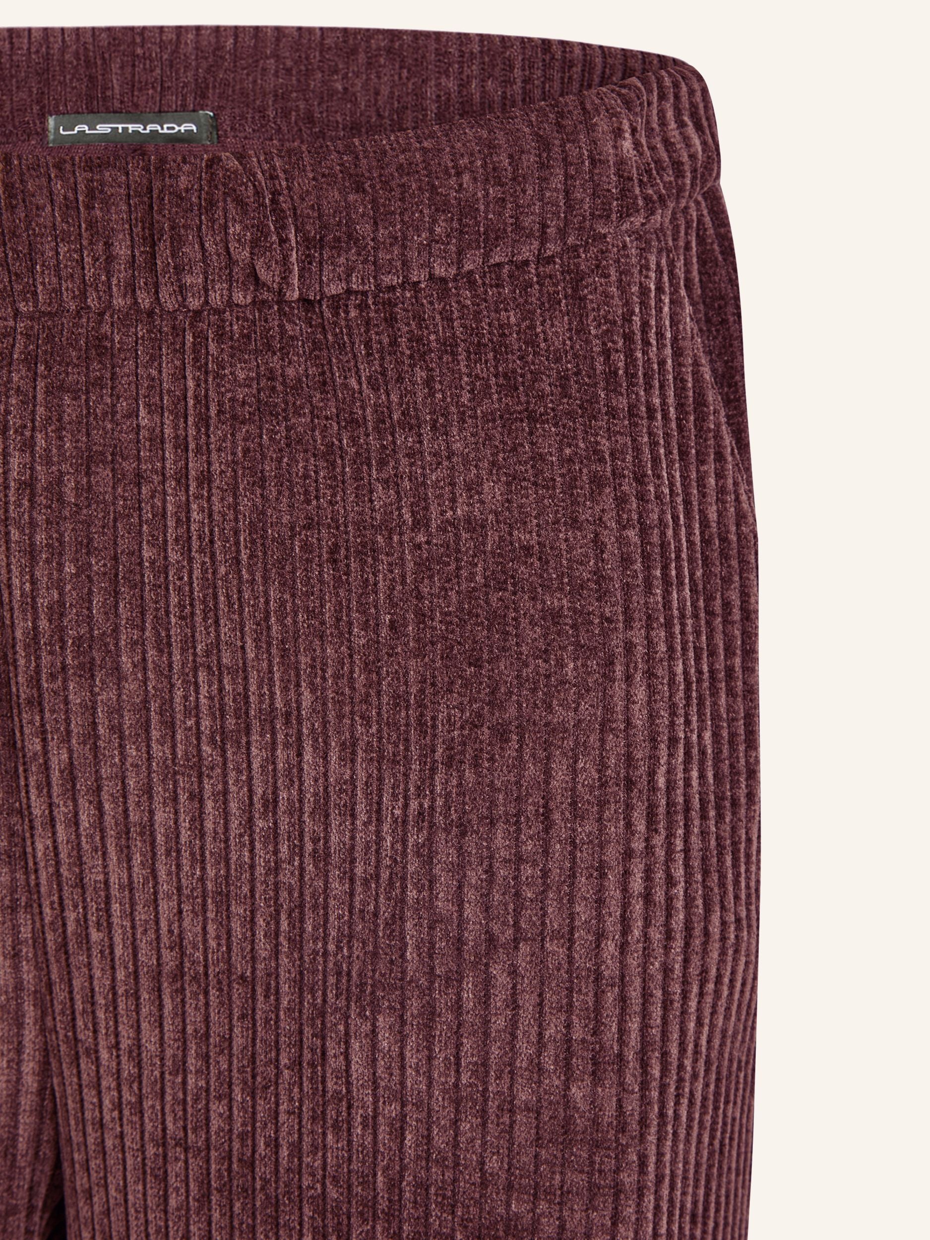 Cordhose mit weitem Bein