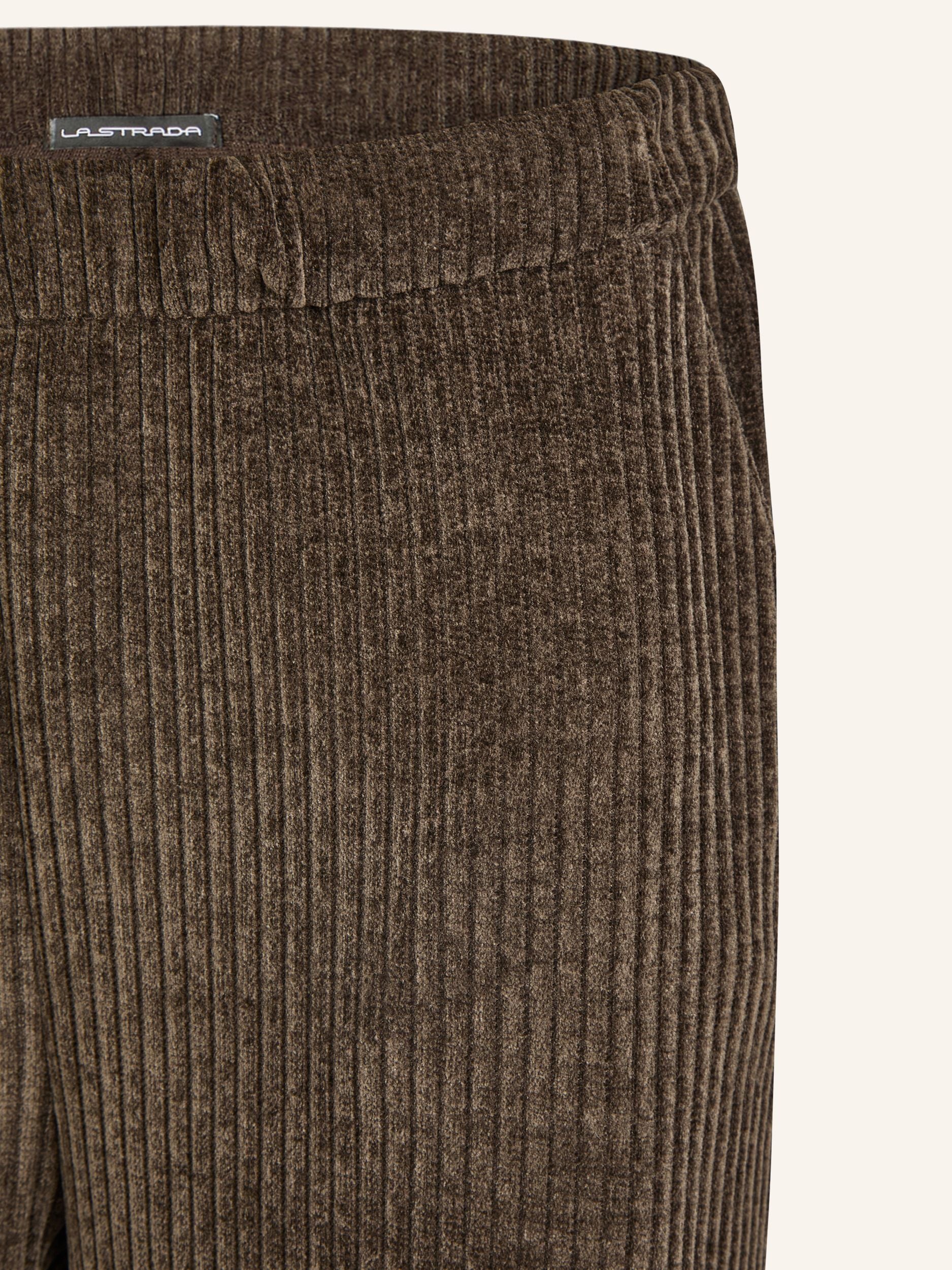 Cordhose mit weitem Bein