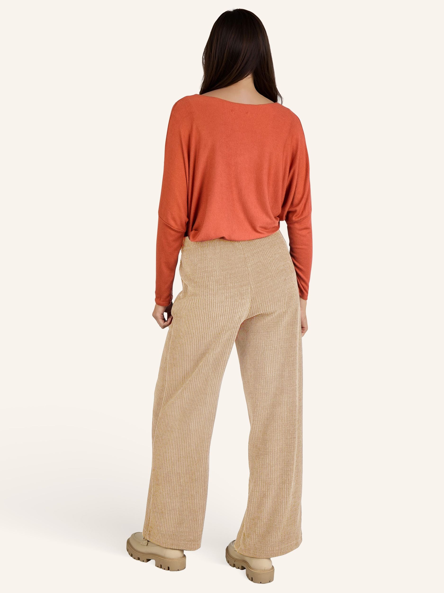 Cordhose mit weitem Bein
