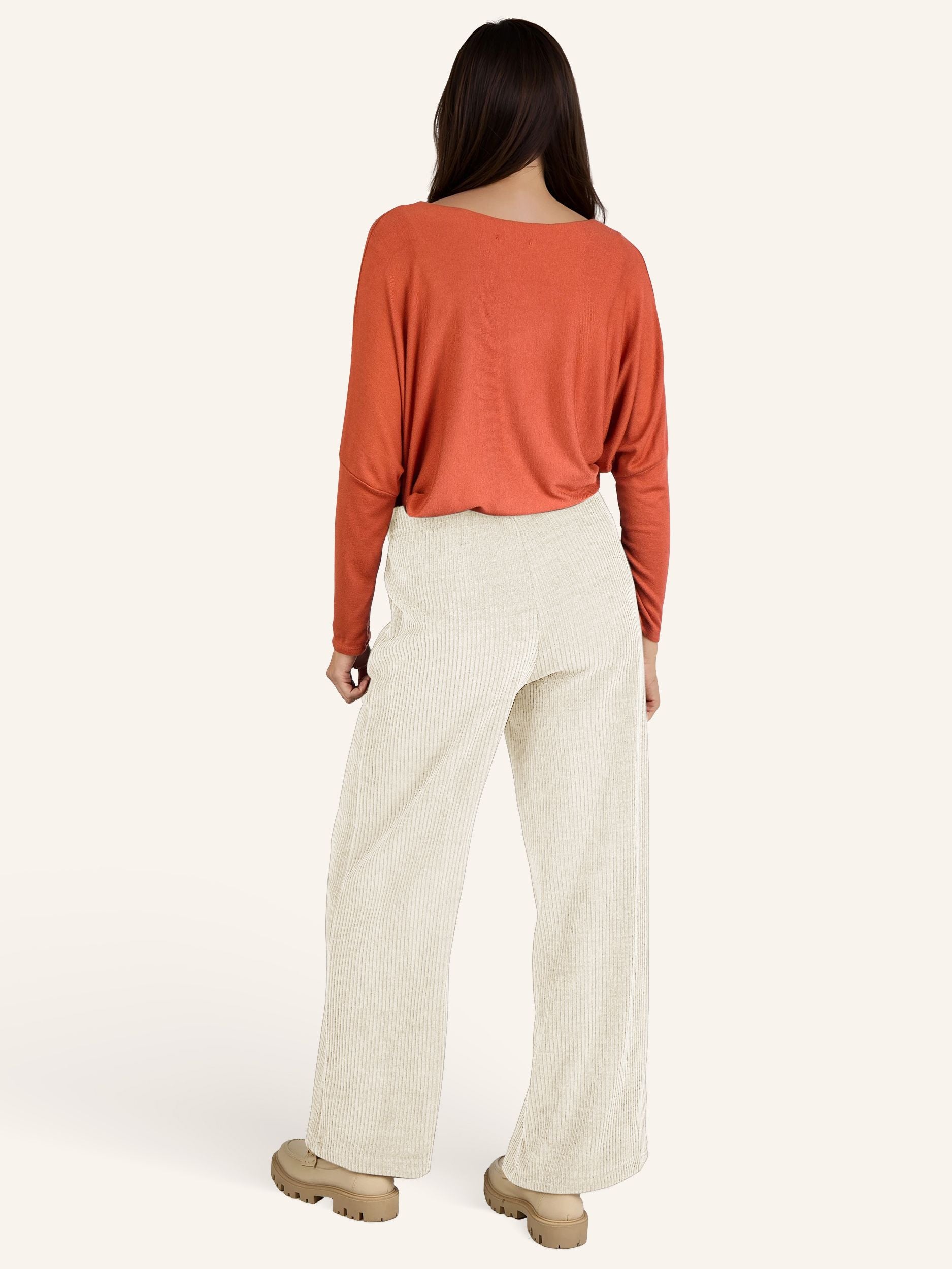 Cordhose mit weitem Bein