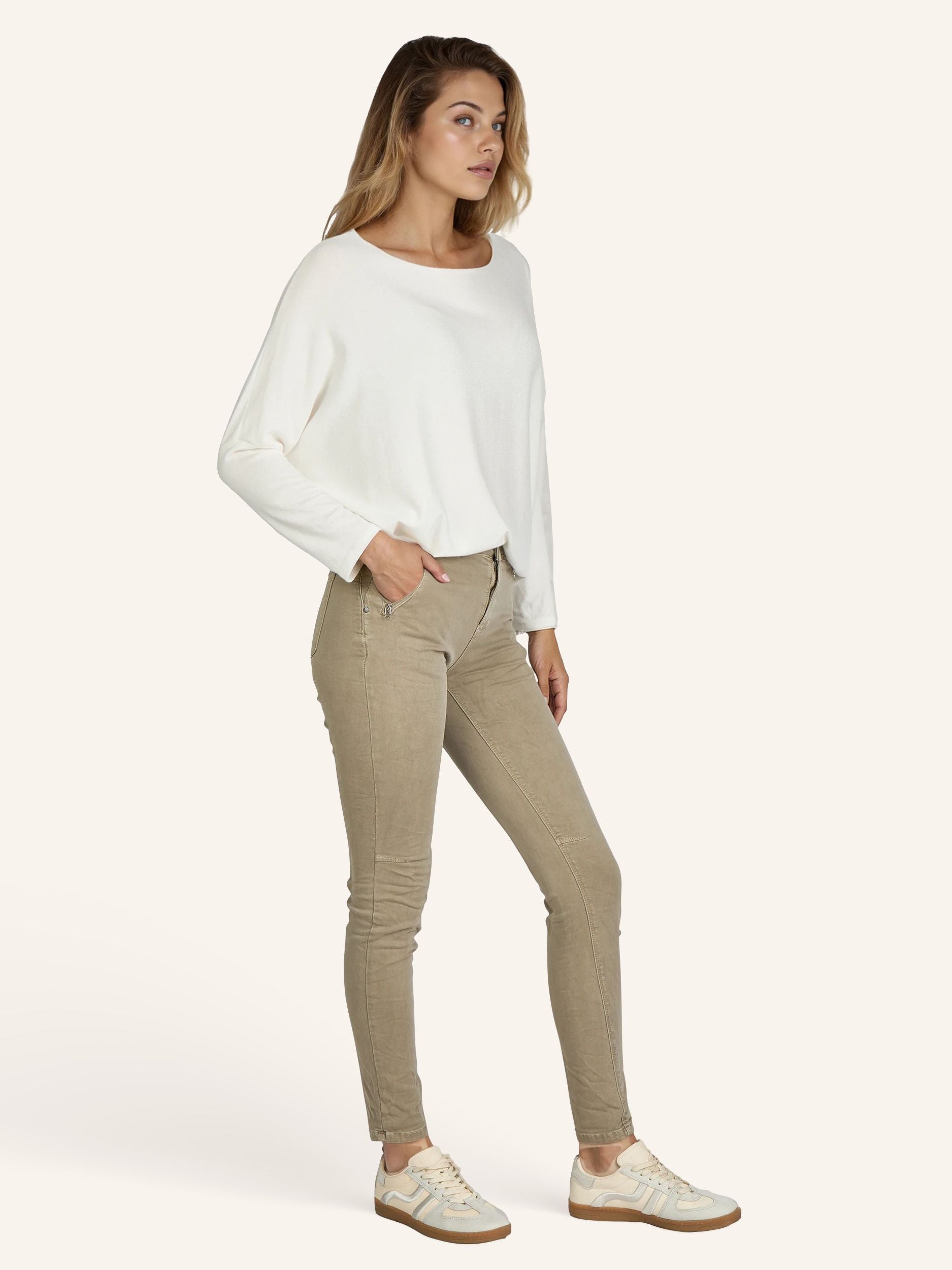 Slim-Fit Jeans