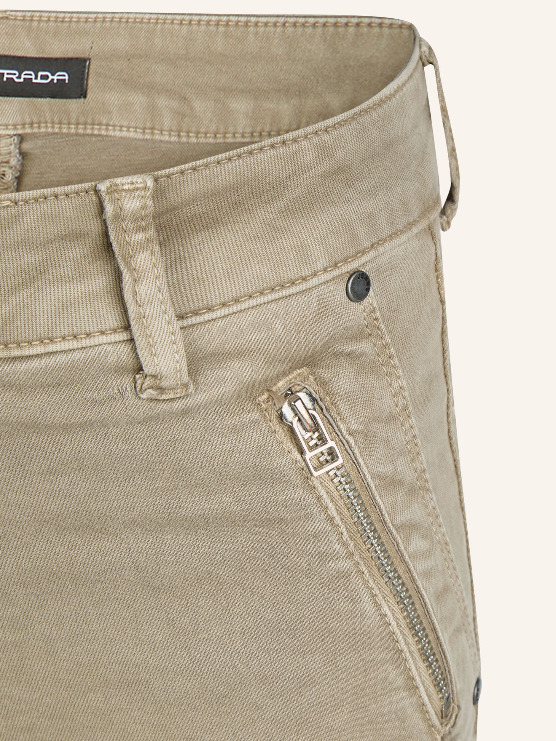 Slim-Fit Jeans