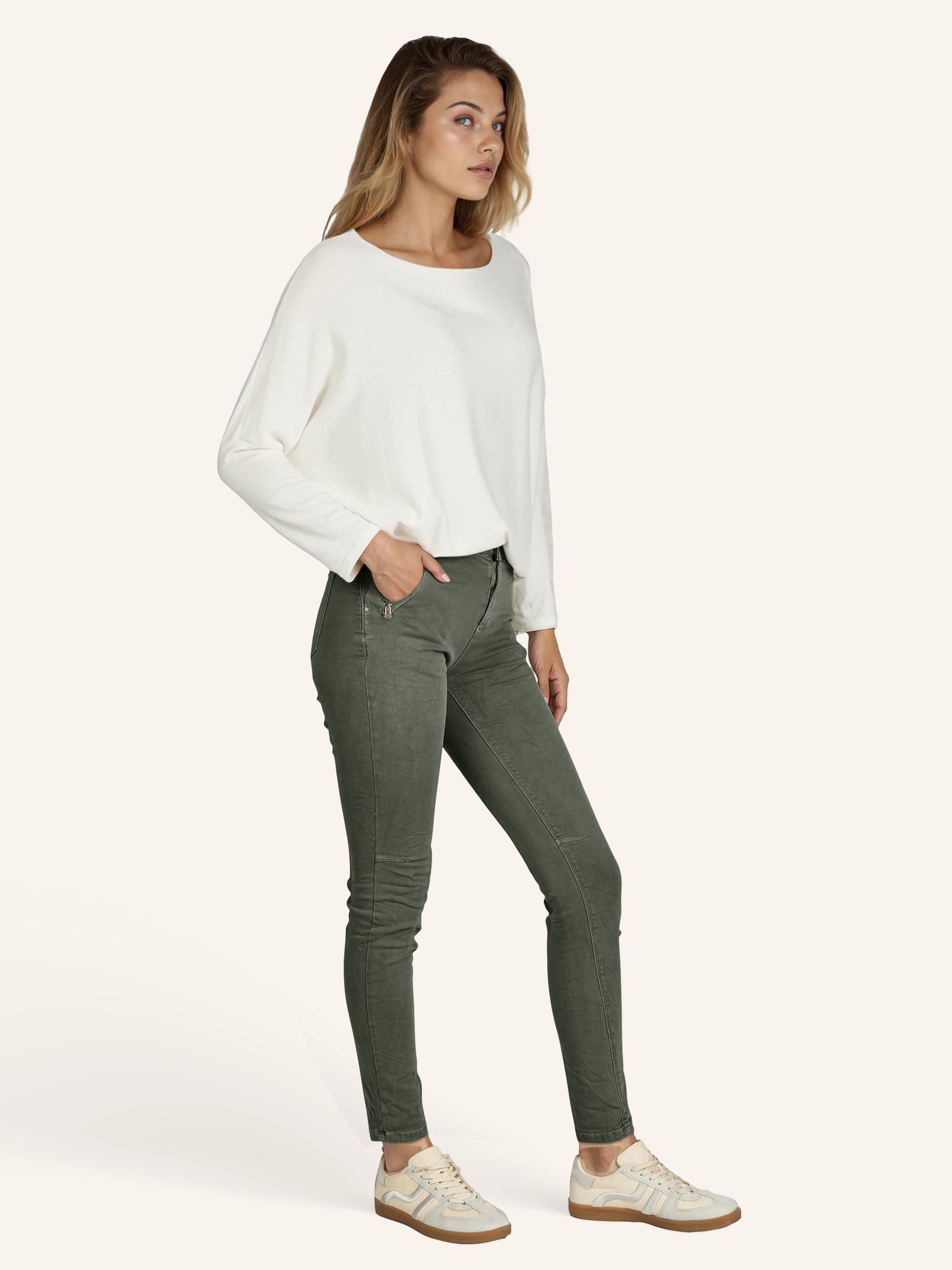 Slim-Fit Jeans
