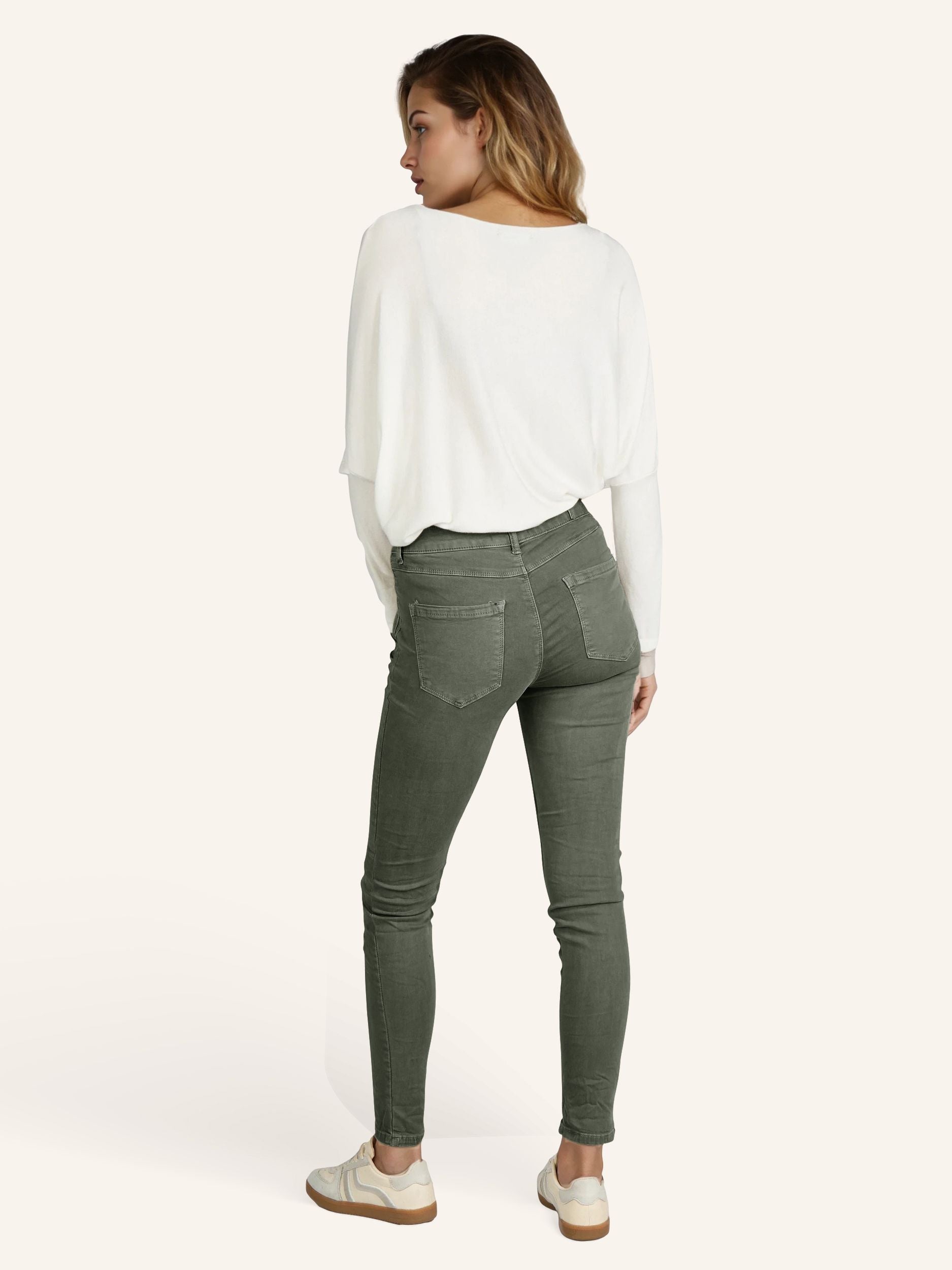 Slim-Fit Jeans