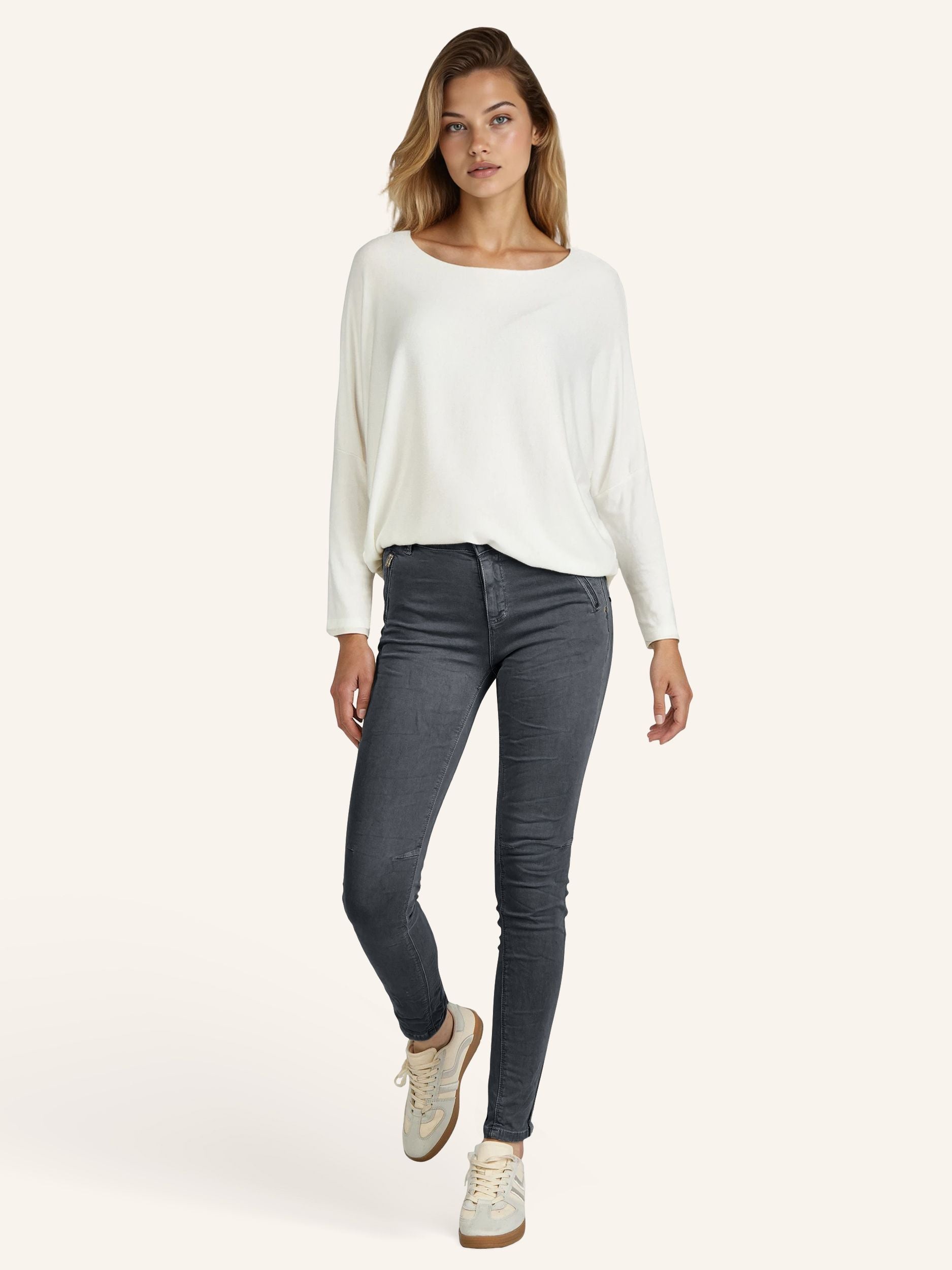 Slim-Fit Jeans