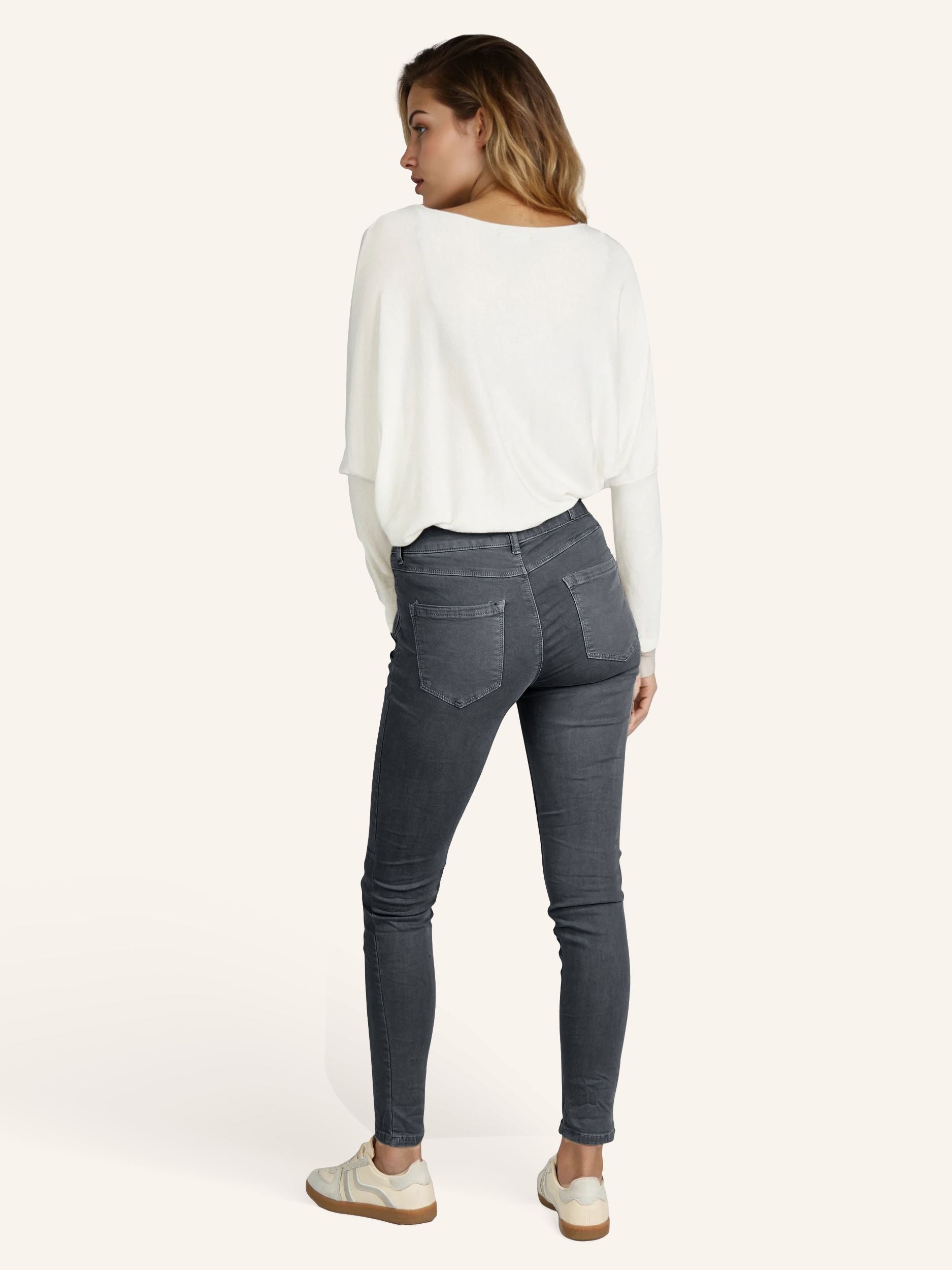 Slim-Fit Jeans