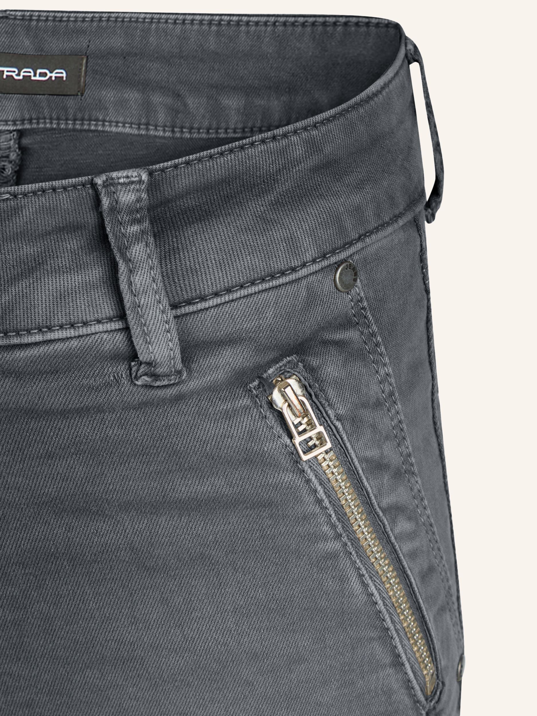 Slim-Fit Jeans