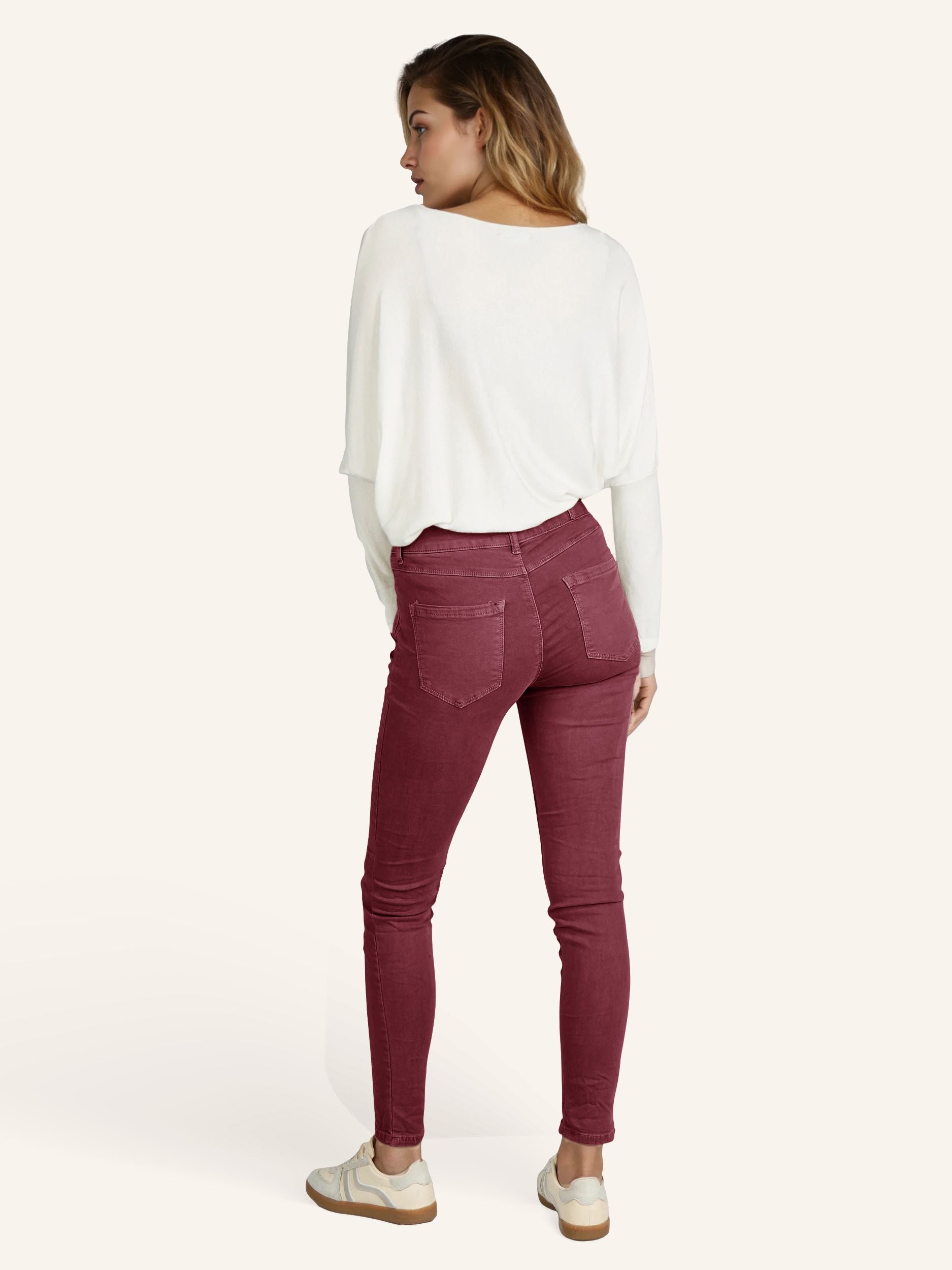 Slim-Fit Jeans