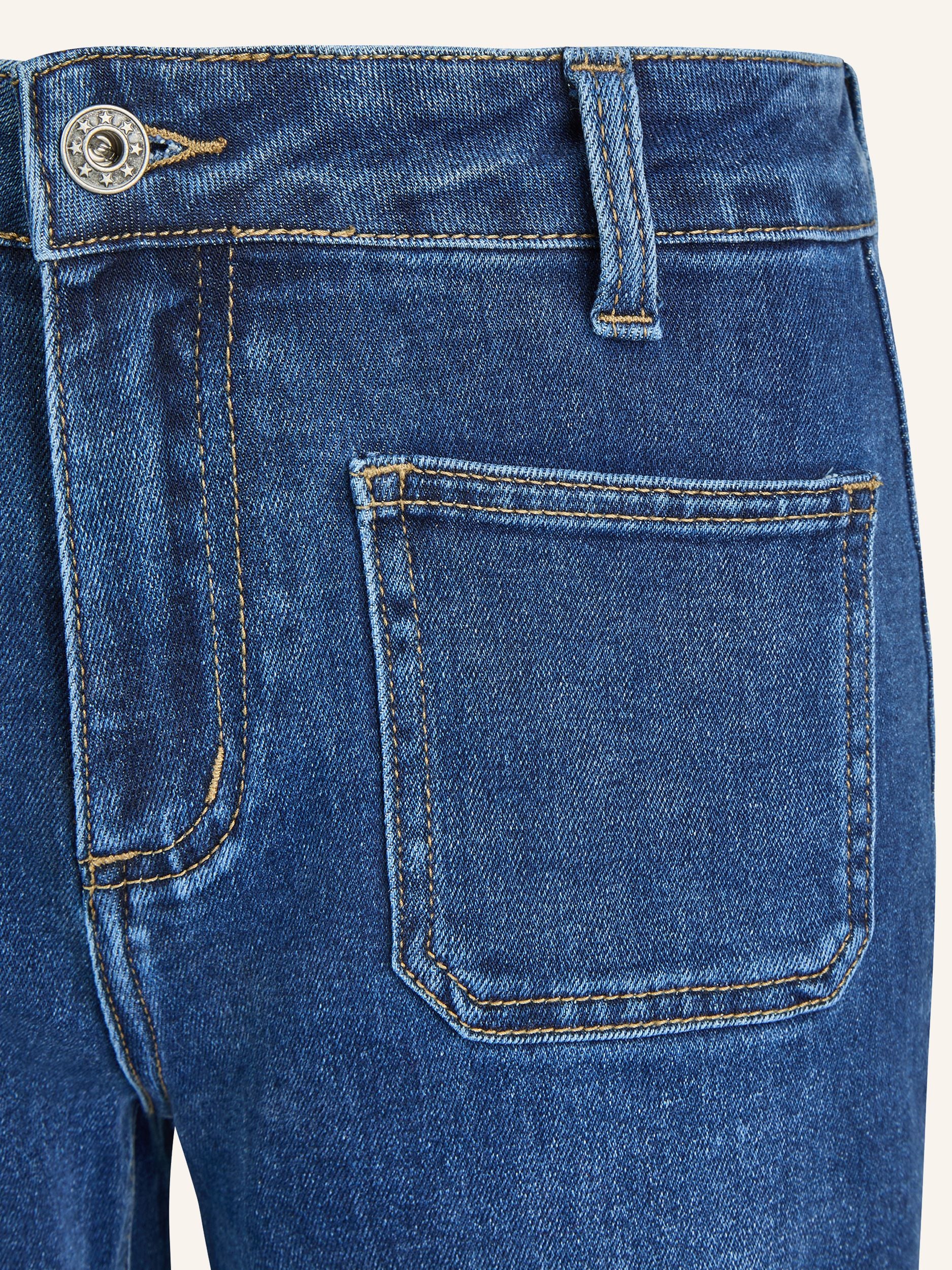 Jeanshose mit weitem Bein