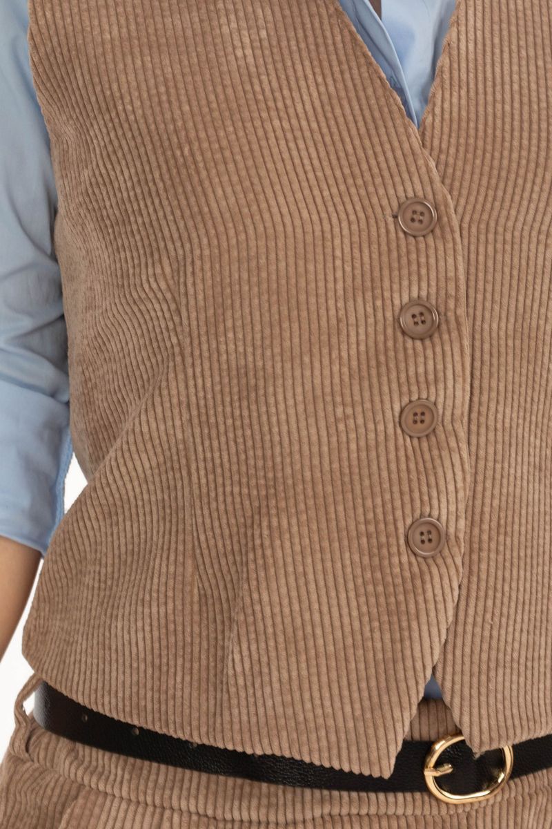 Cord vest