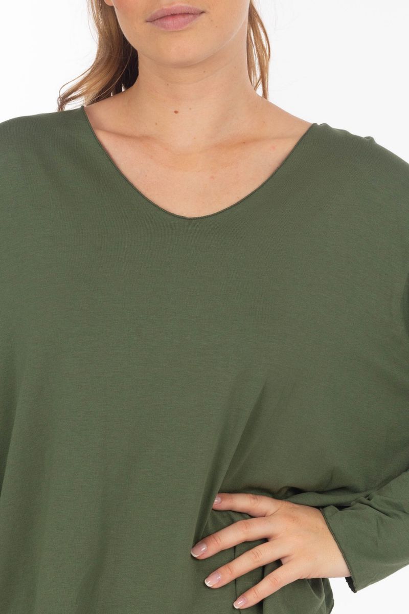 Basic Langarmshirt mit V-Ausschnitt