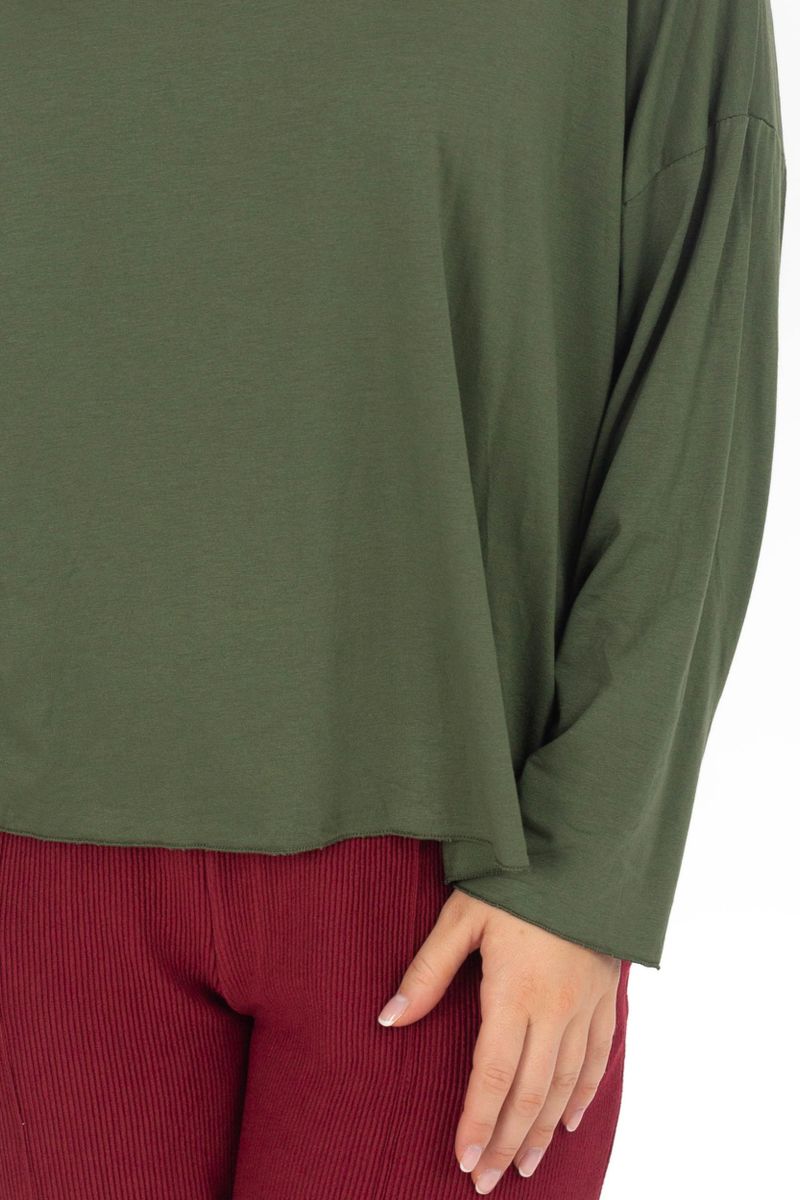 Basic Langarmshirt mit V-Ausschnitt