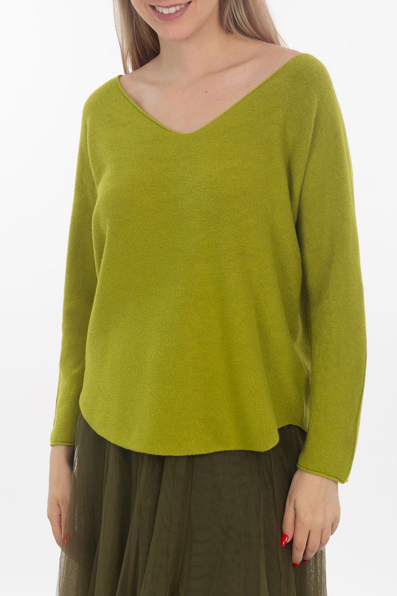 Knitted sweater with V-neck