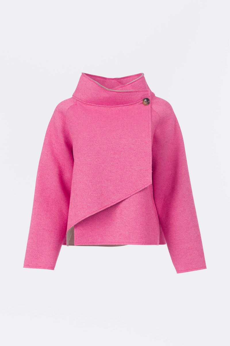 Zacht kort jasje met knop