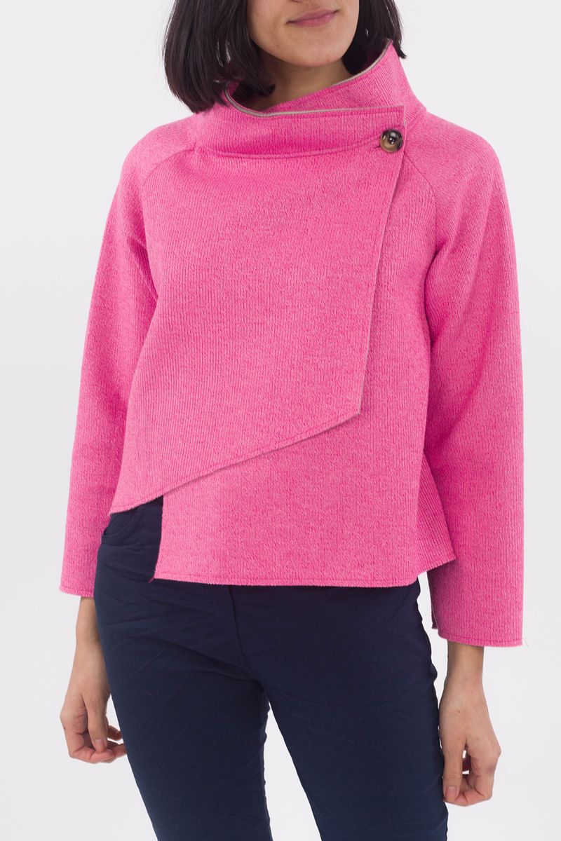 Zacht kort jasje met knop