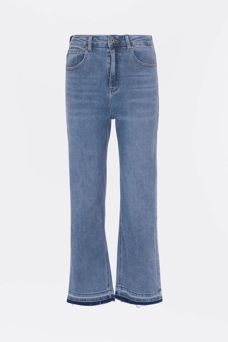 Gebruikte jeans met wijd been