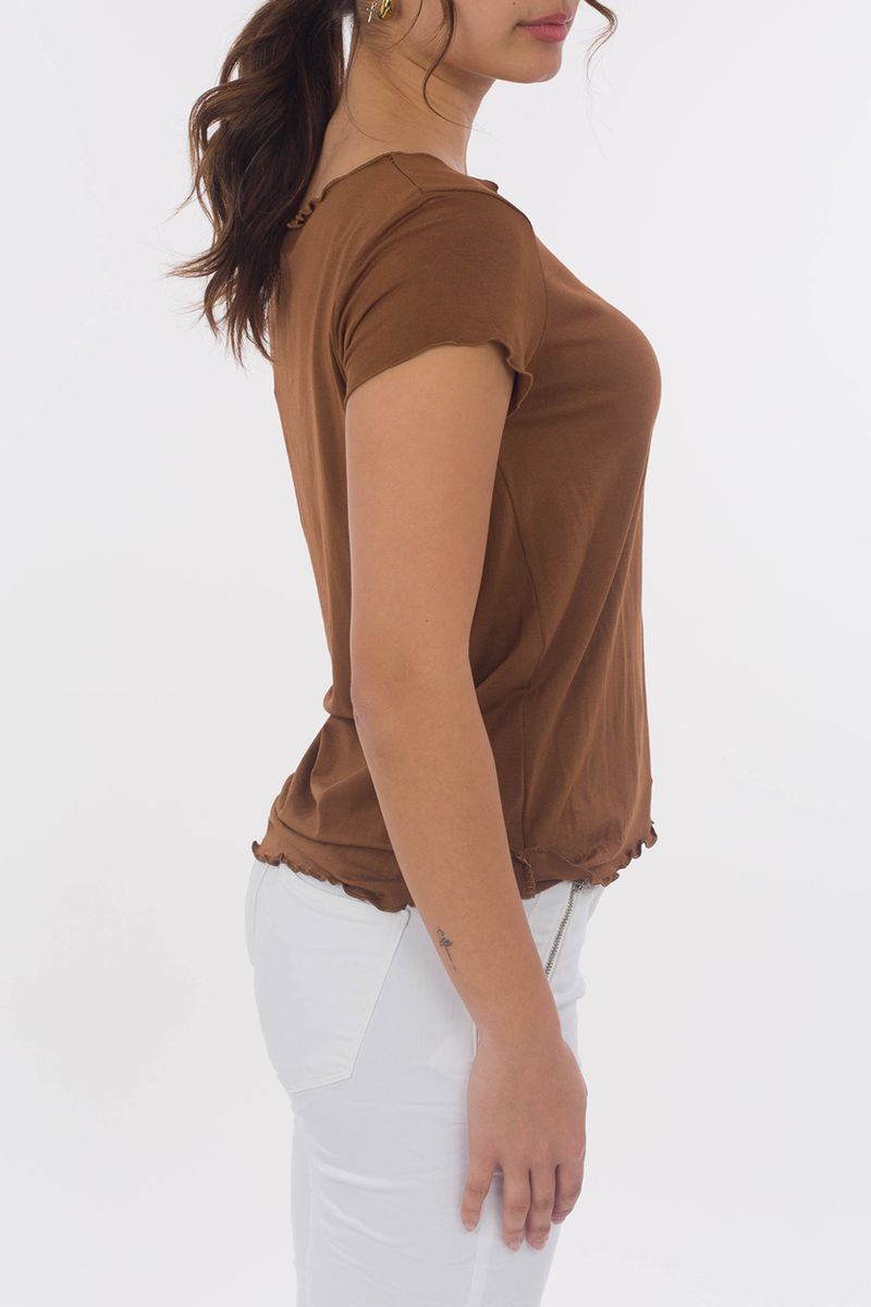Basic T-Shirt mit Wellensaum