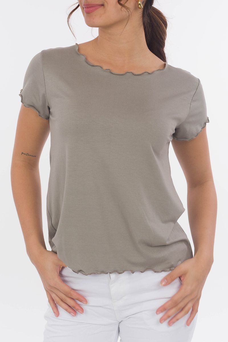 Basic T-Shirt mit Wellensaum