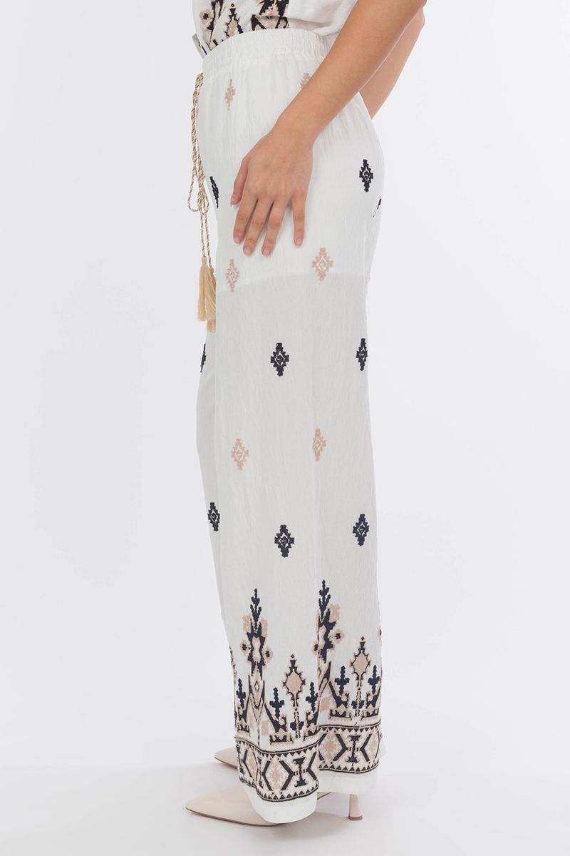 Pantaloni larghi in stile boho