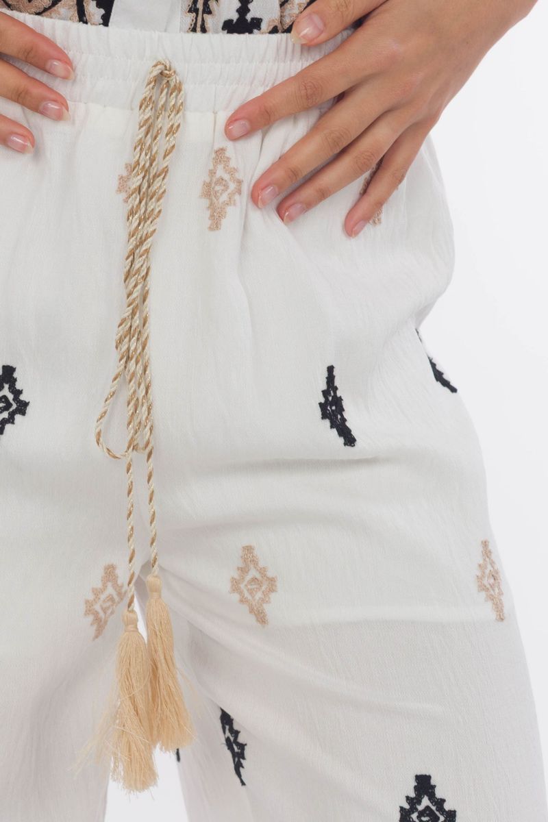 Pantaloni larghi in stile boho