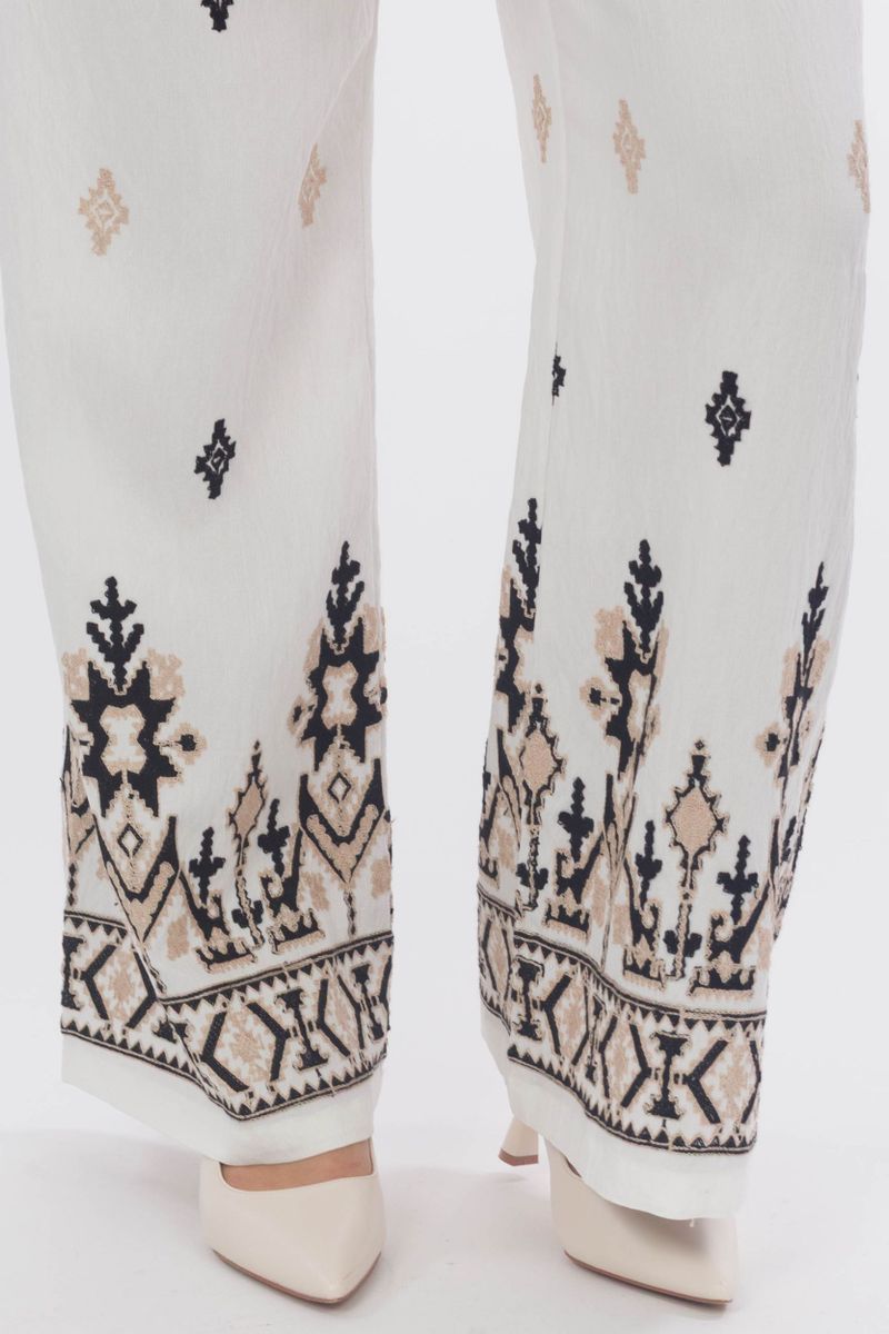 Pantaloni larghi in stile boho