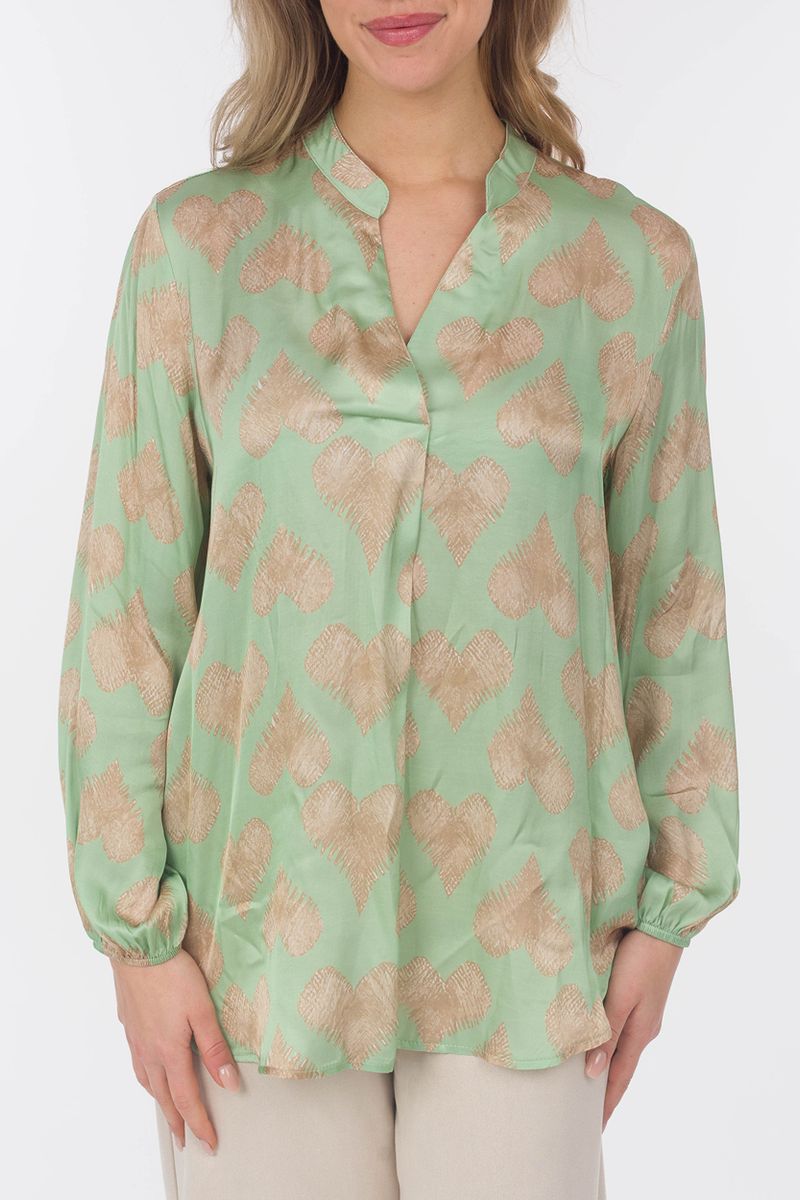 Viskose-Satin Bluse mit Herzchen-Print