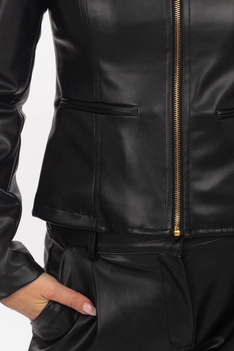 Veste en cuir courte