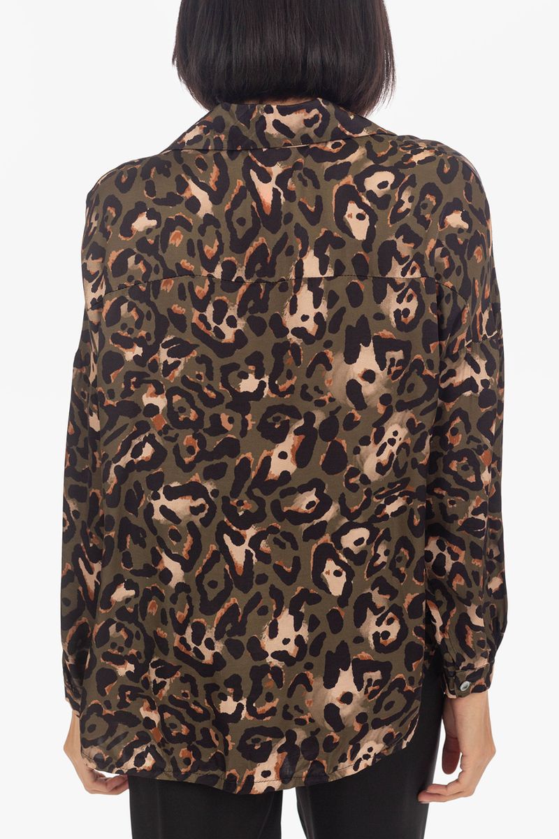 Blouse with leopard pattern