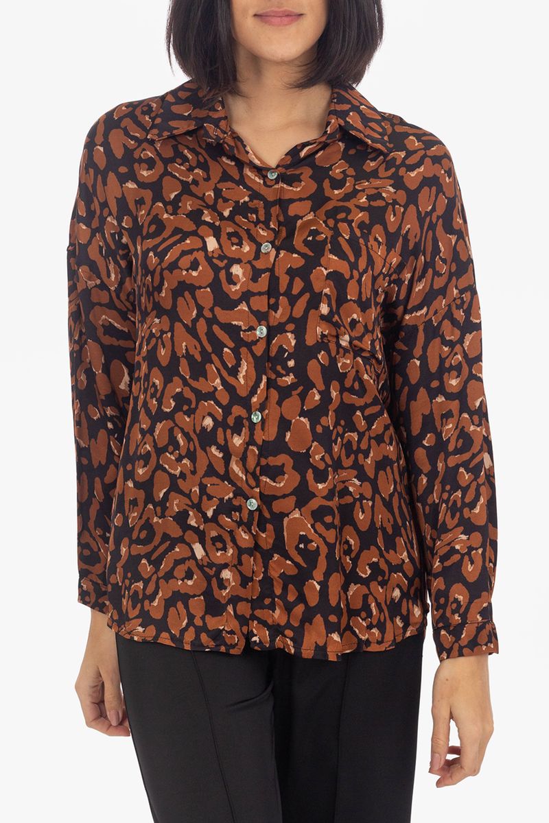 Blouse with leopard pattern
