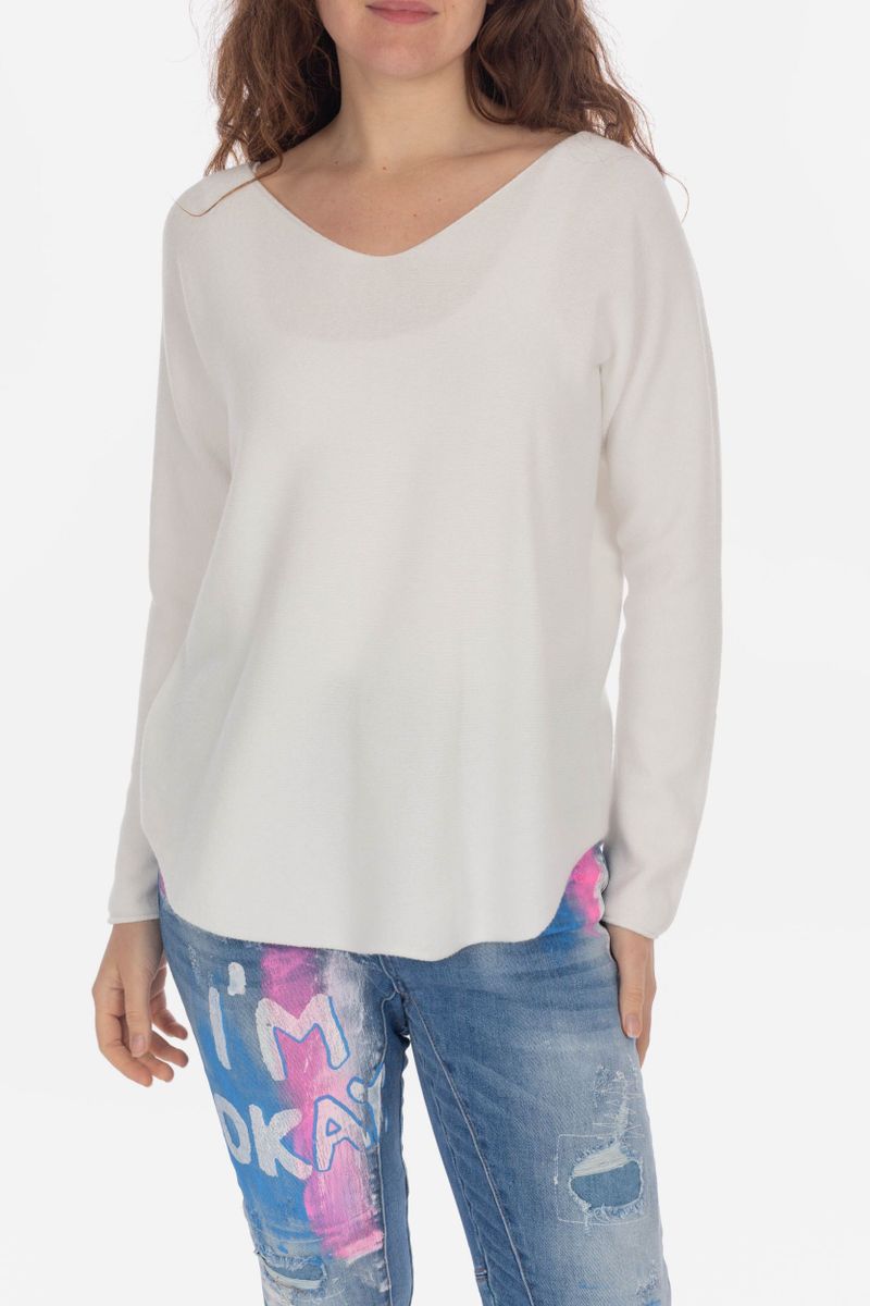 Knitted sweater with V-neck