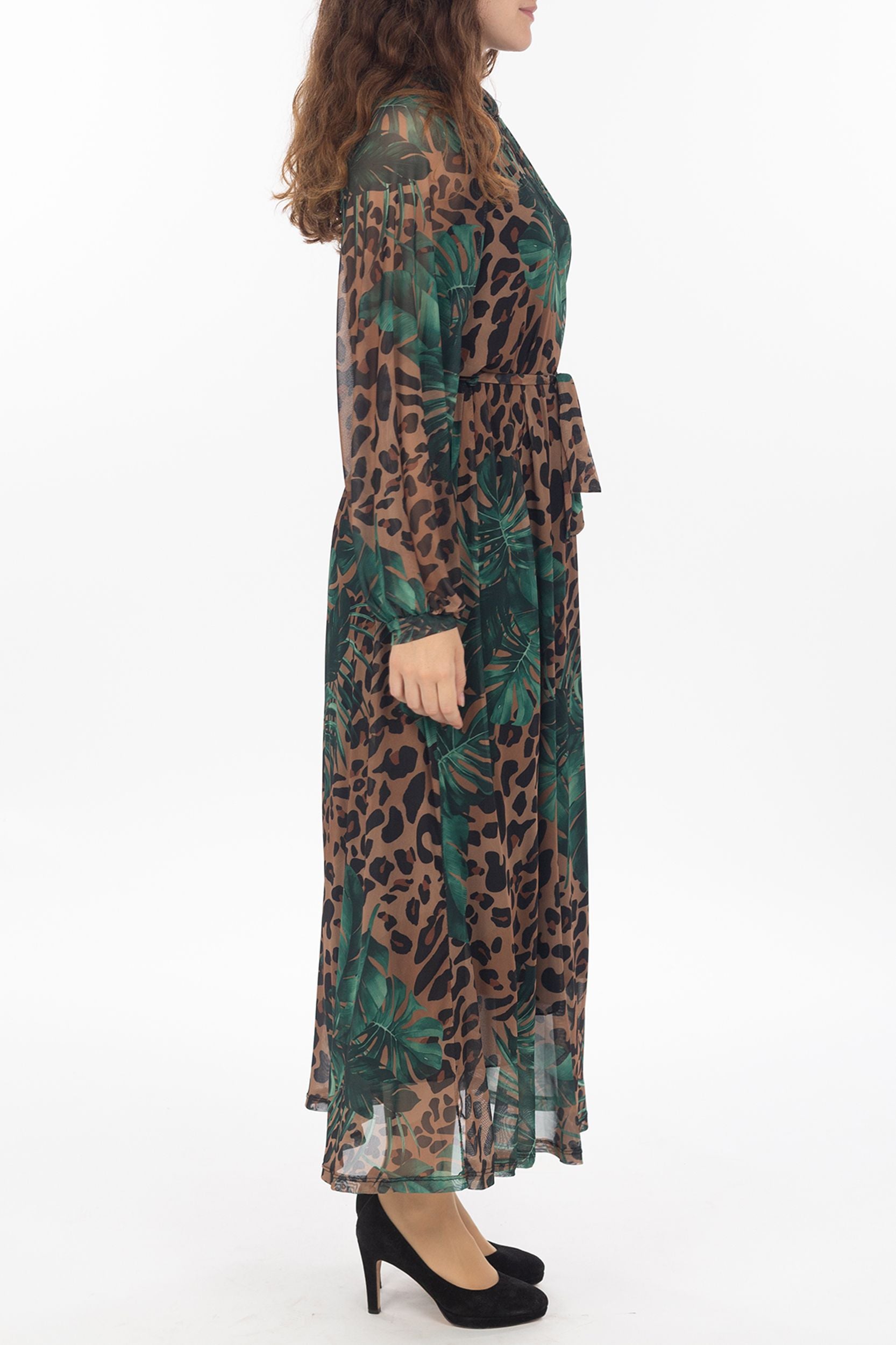 Maxi-robe dans le tropical Motif